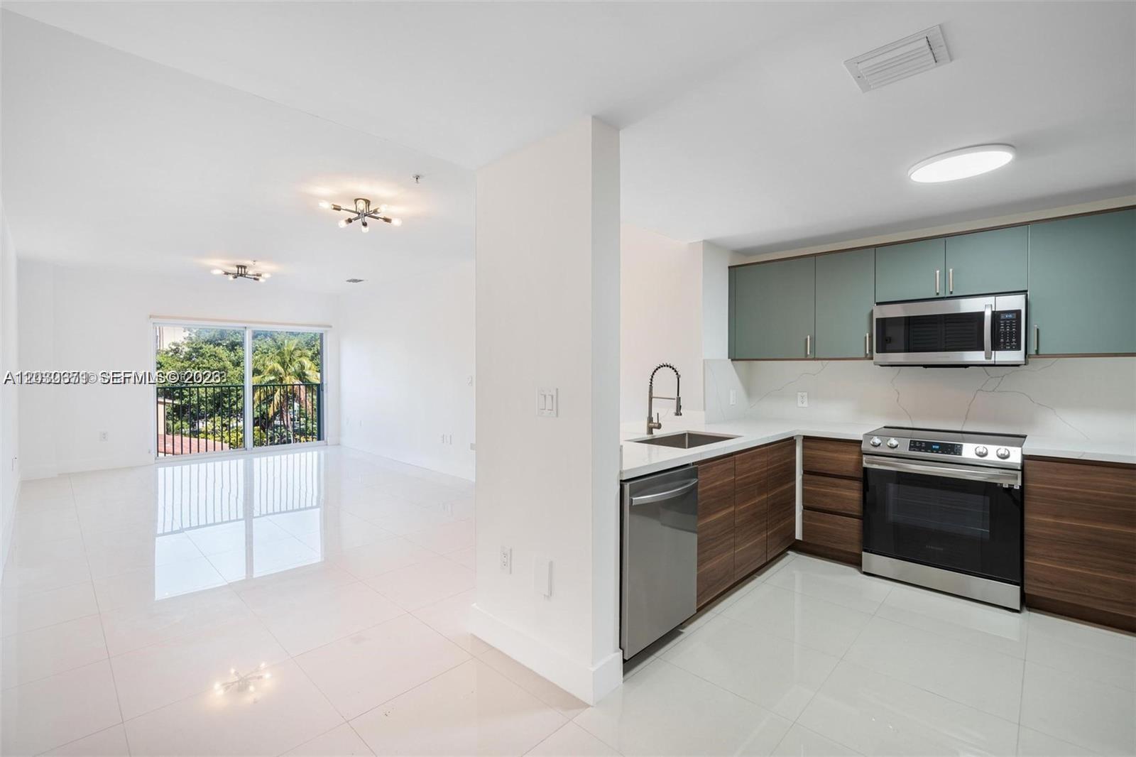 2280 SW 32nd Ave #201, Miami FL 33145