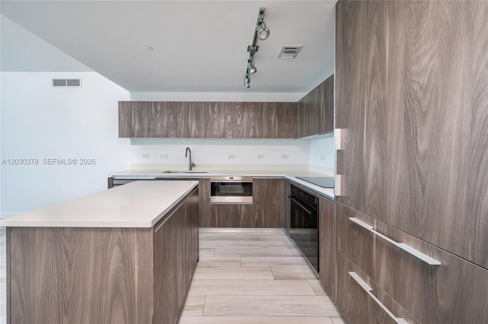 3131 NE 7th Ave #3104, Miami FL 33137