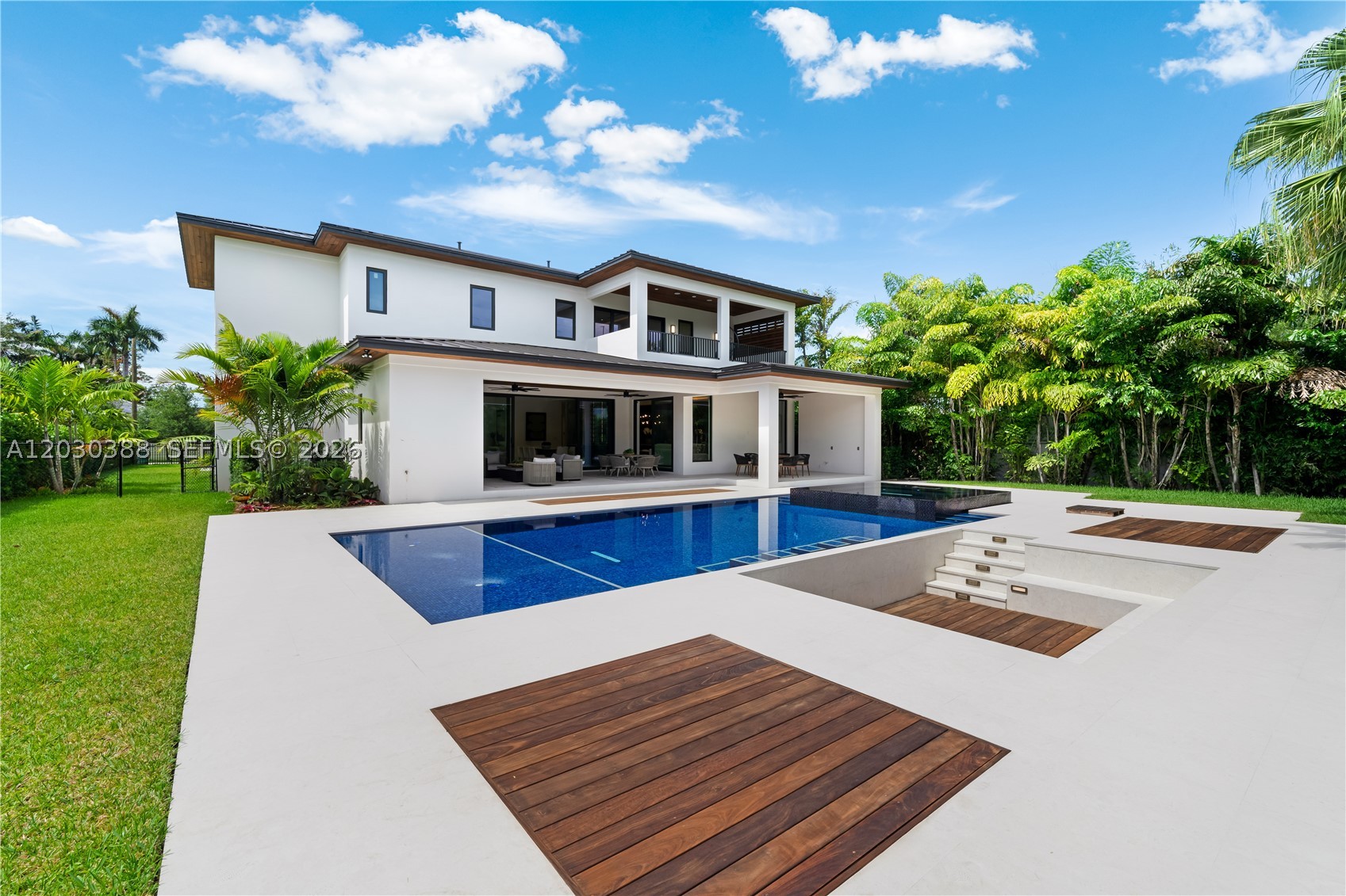 6641 SW 85th St, Miami FL 33143
