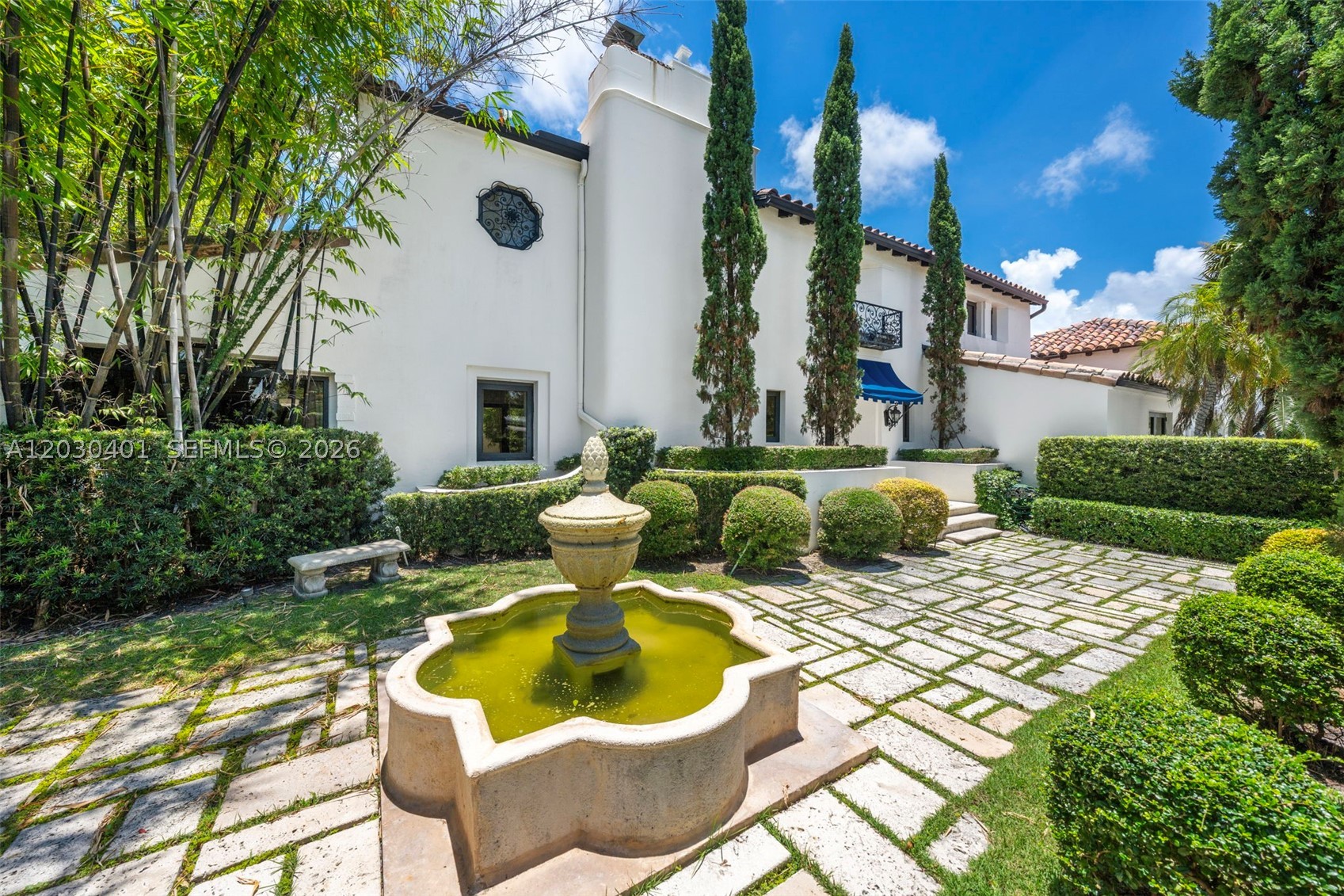 5860 Pine Tree Dr, Miami Beach FL 33140
