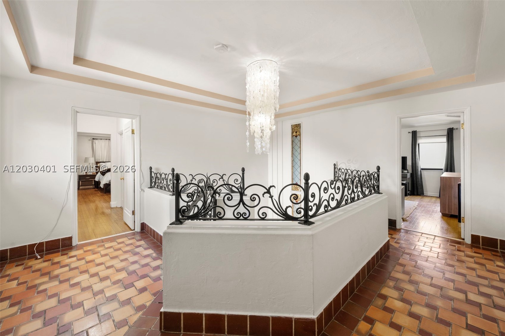 5860 Pine Tree Dr, Miami Beach FL 33140