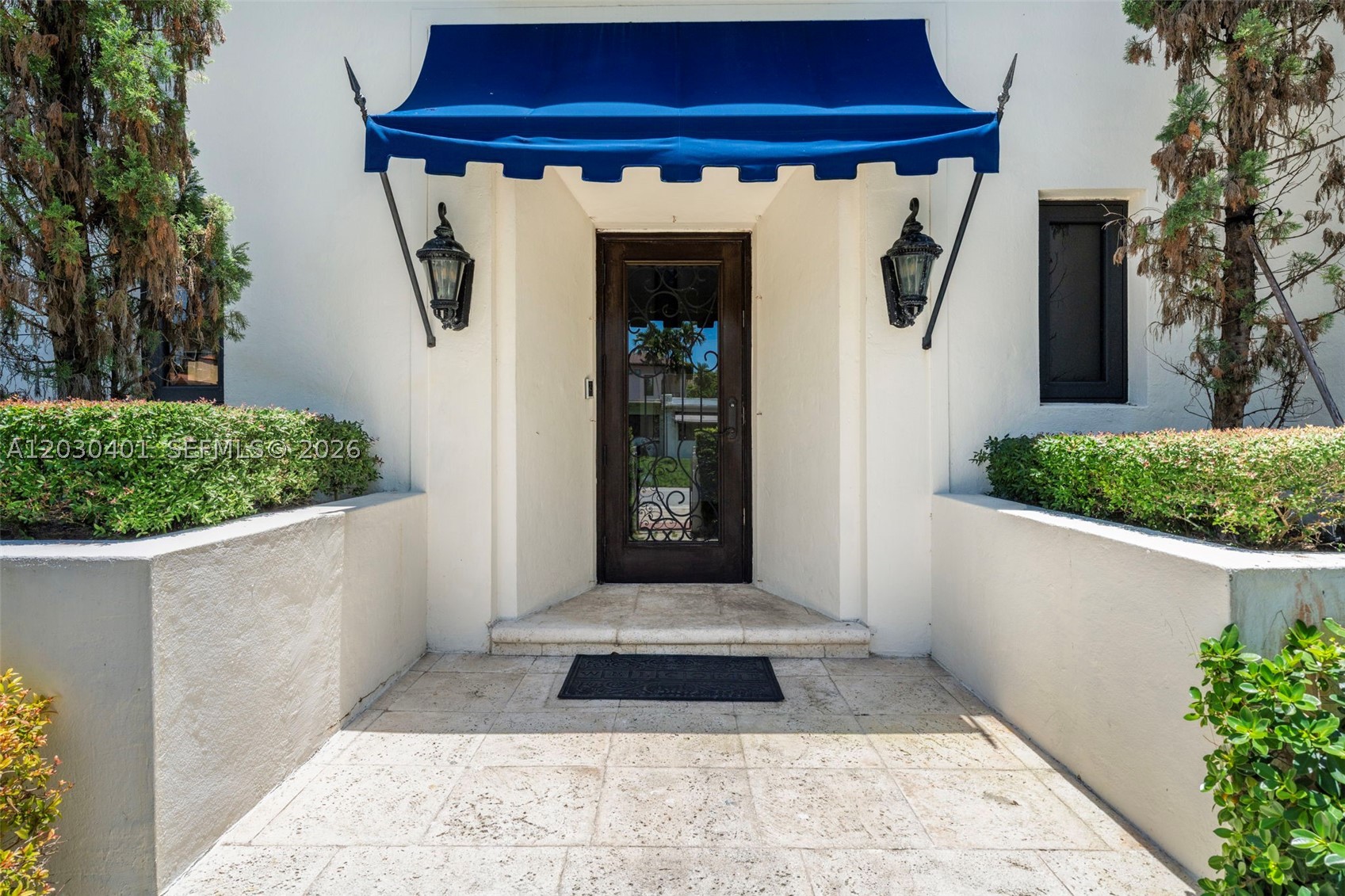 5860 Pine Tree Dr, Miami Beach FL 33140