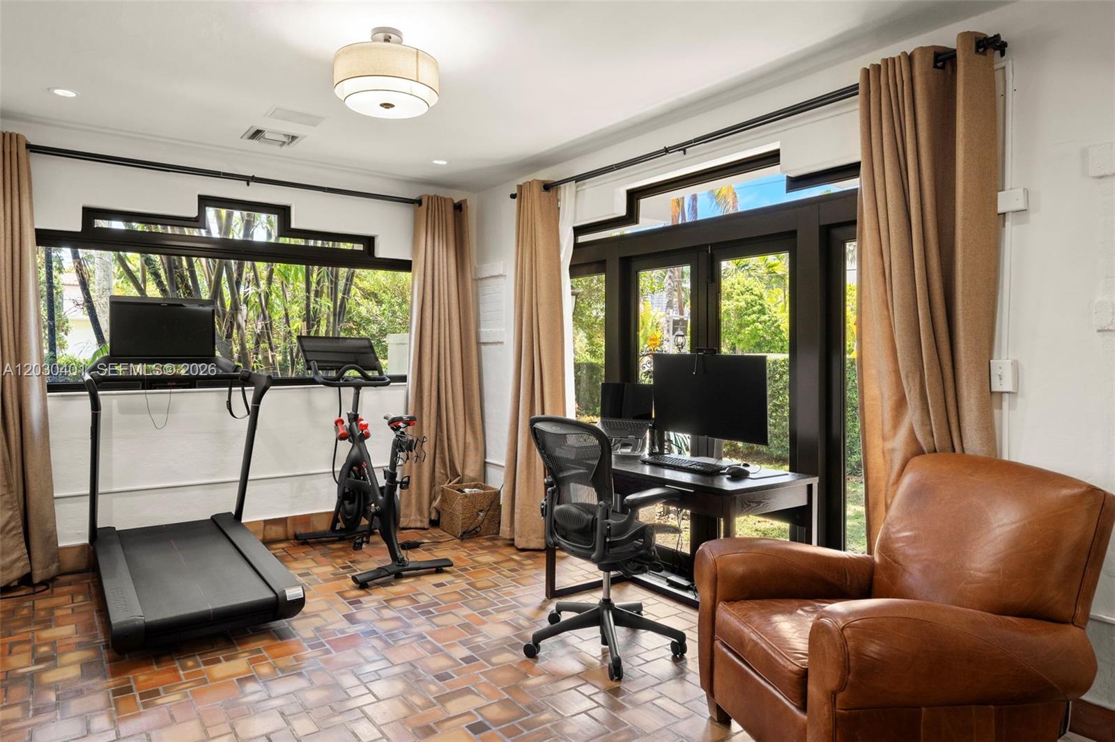 5860 Pine Tree, Miami Beach FL 33140