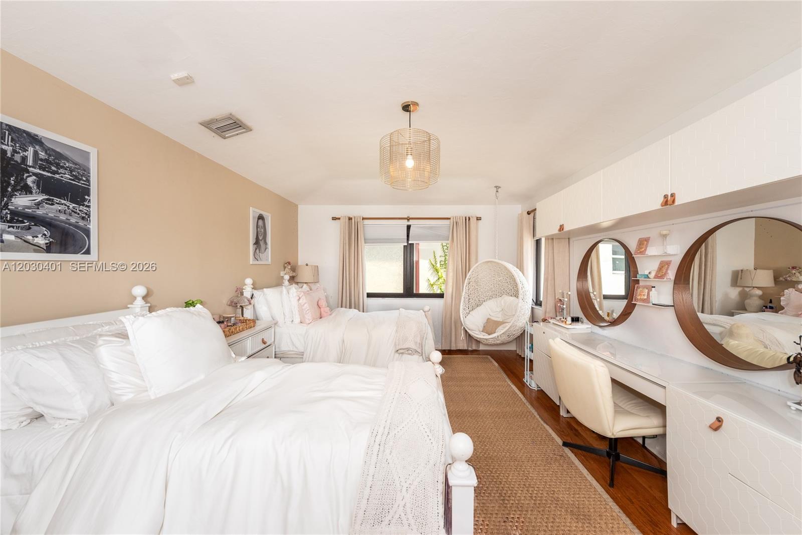 5860 Pine Tree, Miami Beach FL 33140