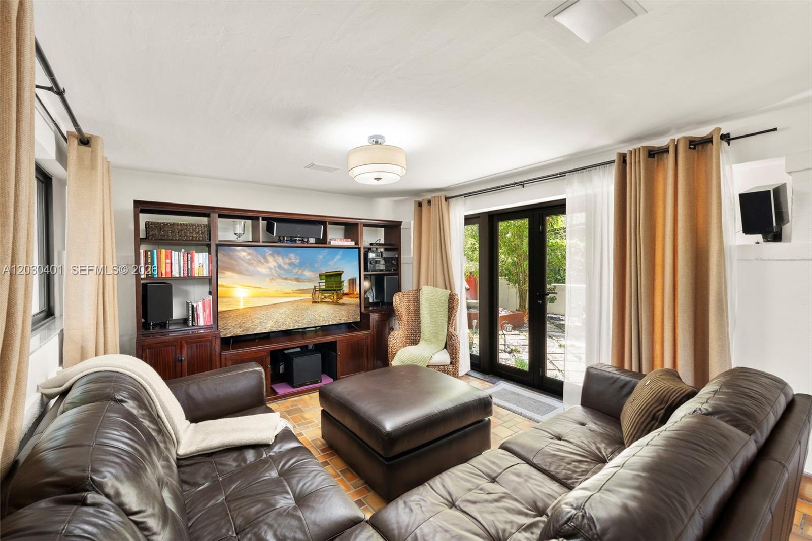 5860 Pine Tree, Miami Beach FL 33140