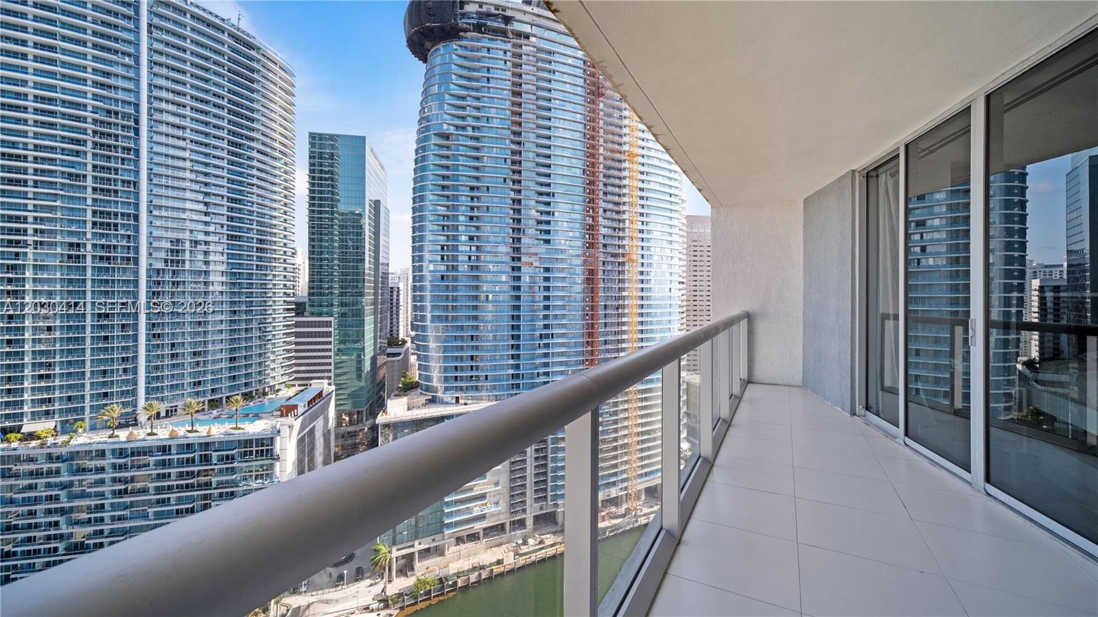 465 Brickell Ave #2704, Miami FL 33131