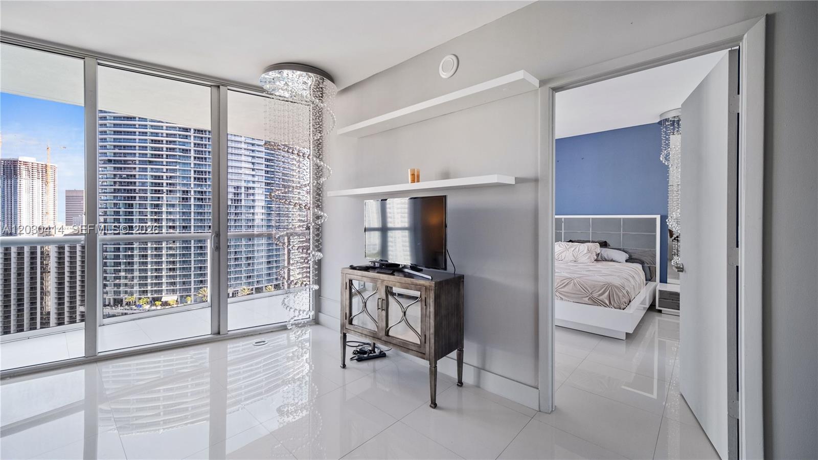 465 Brickell Ave #2704, Miami FL 33131