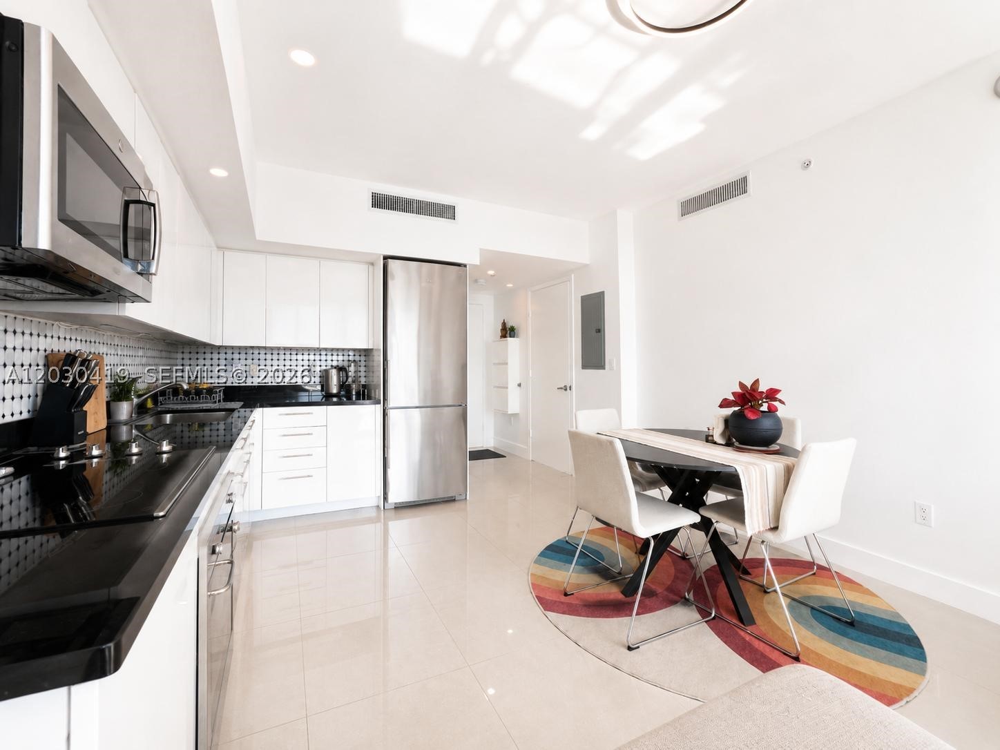 92 SW 3rd St #1508, Miami FL 33130