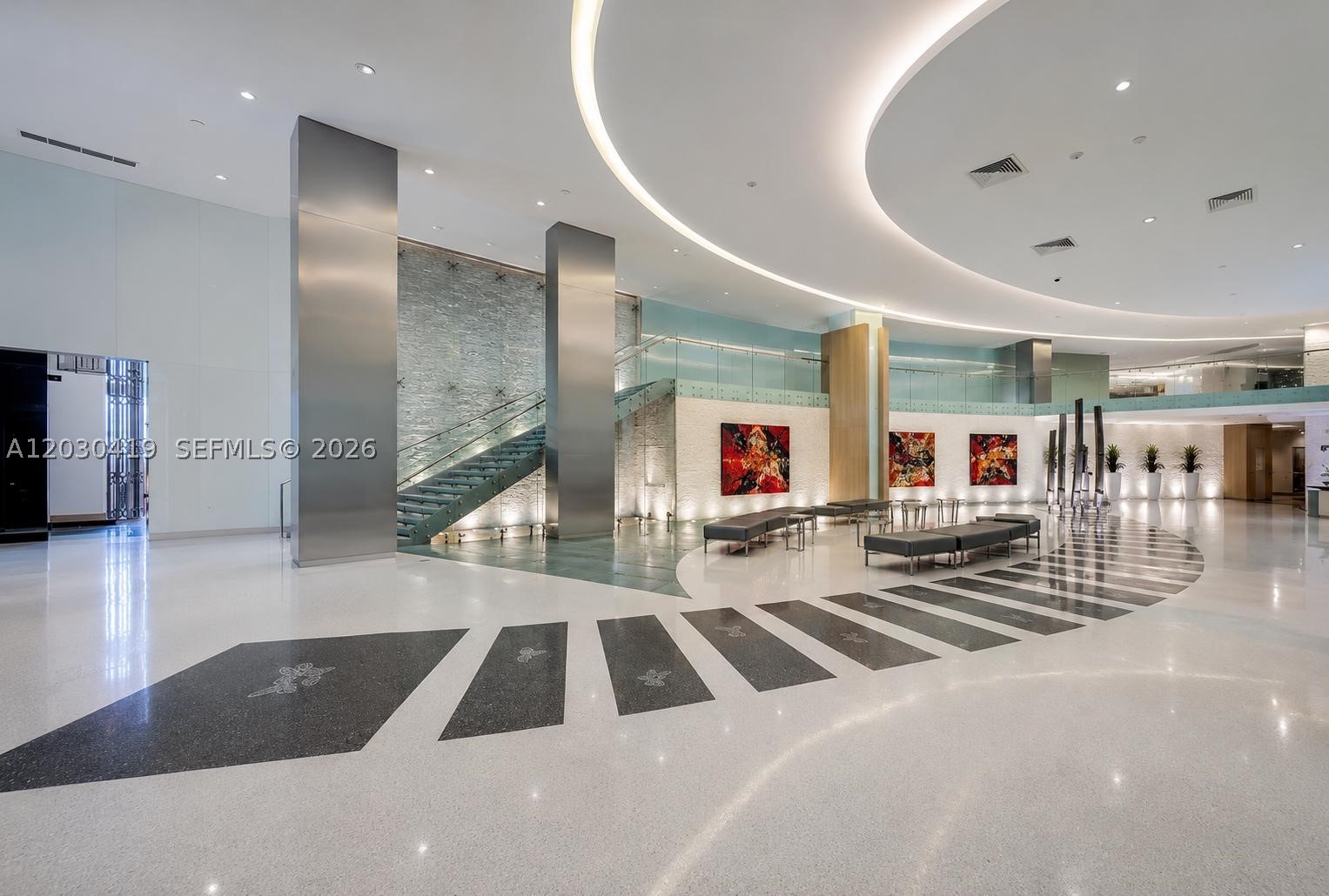 92 SW 3rd St #1508, Miami FL 33130
