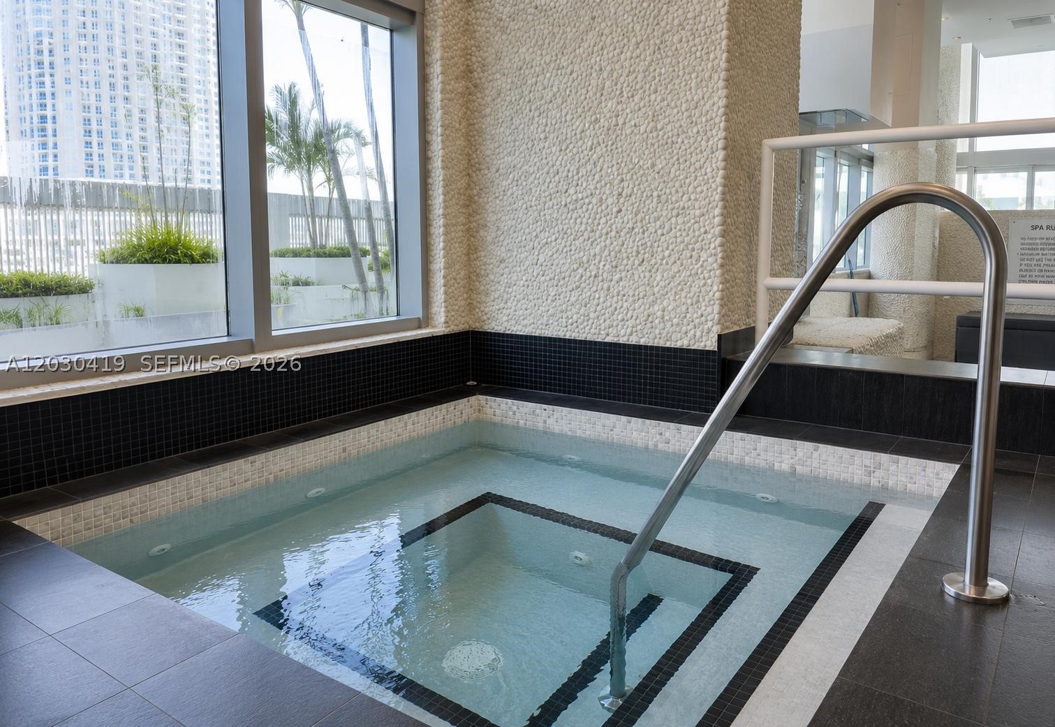 92 SW 3rd St #1508, Miami FL 33130