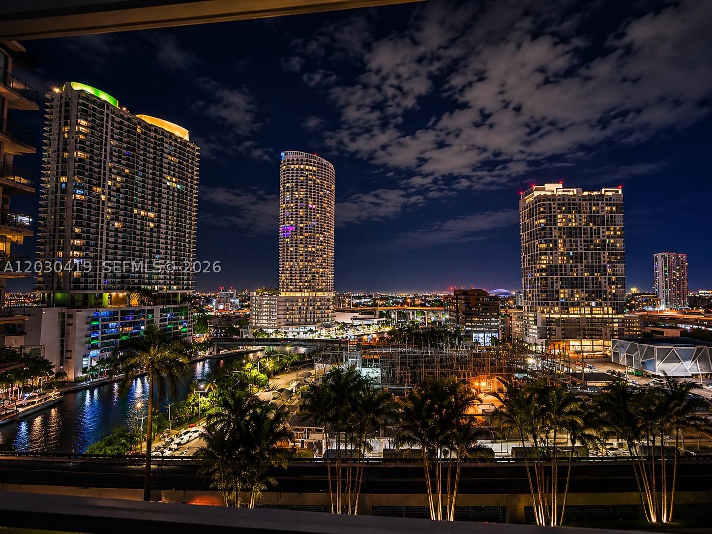 92 SW 3rd St #1508, Miami FL 33130