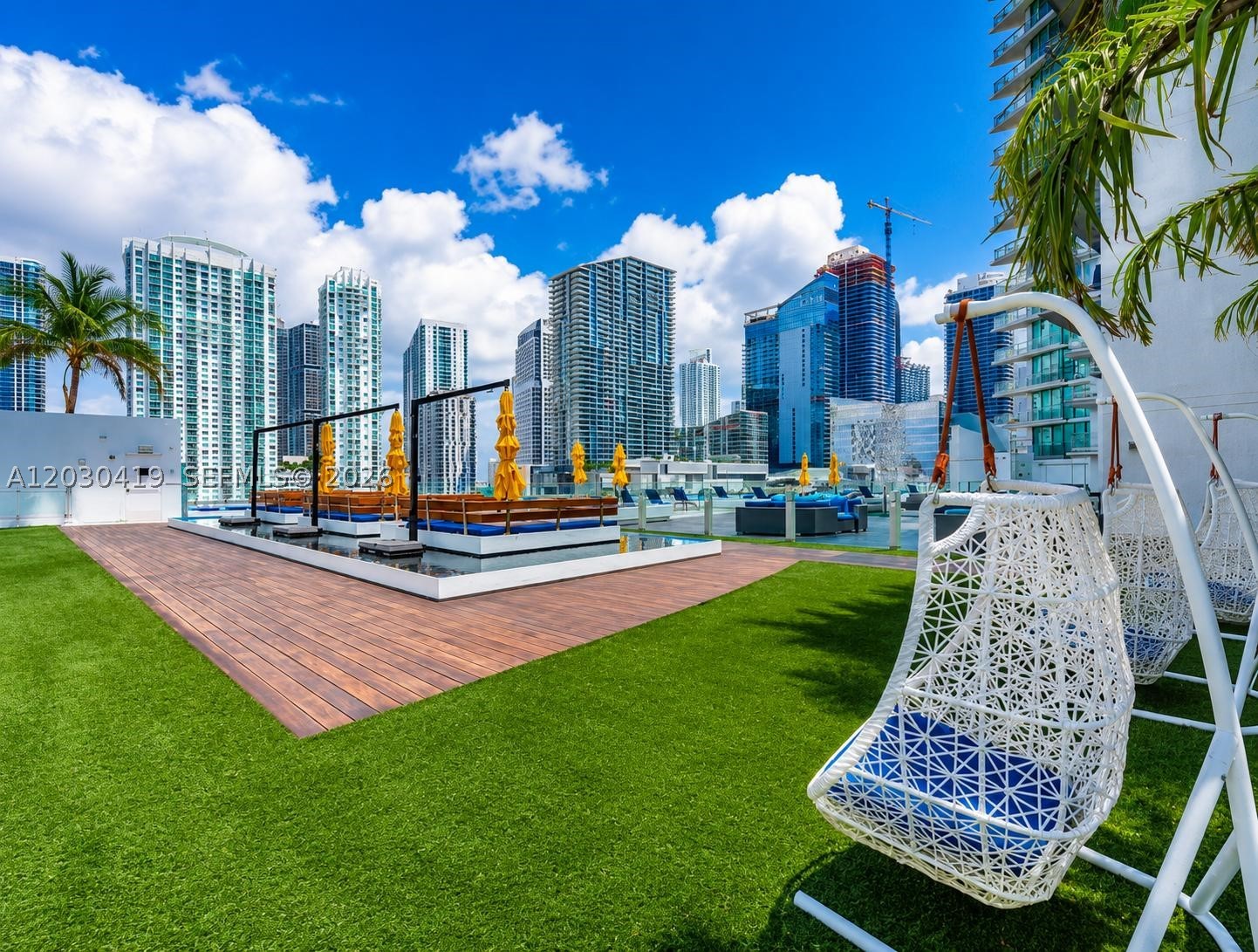 92 SW 3rd St #1508, Miami FL 33130