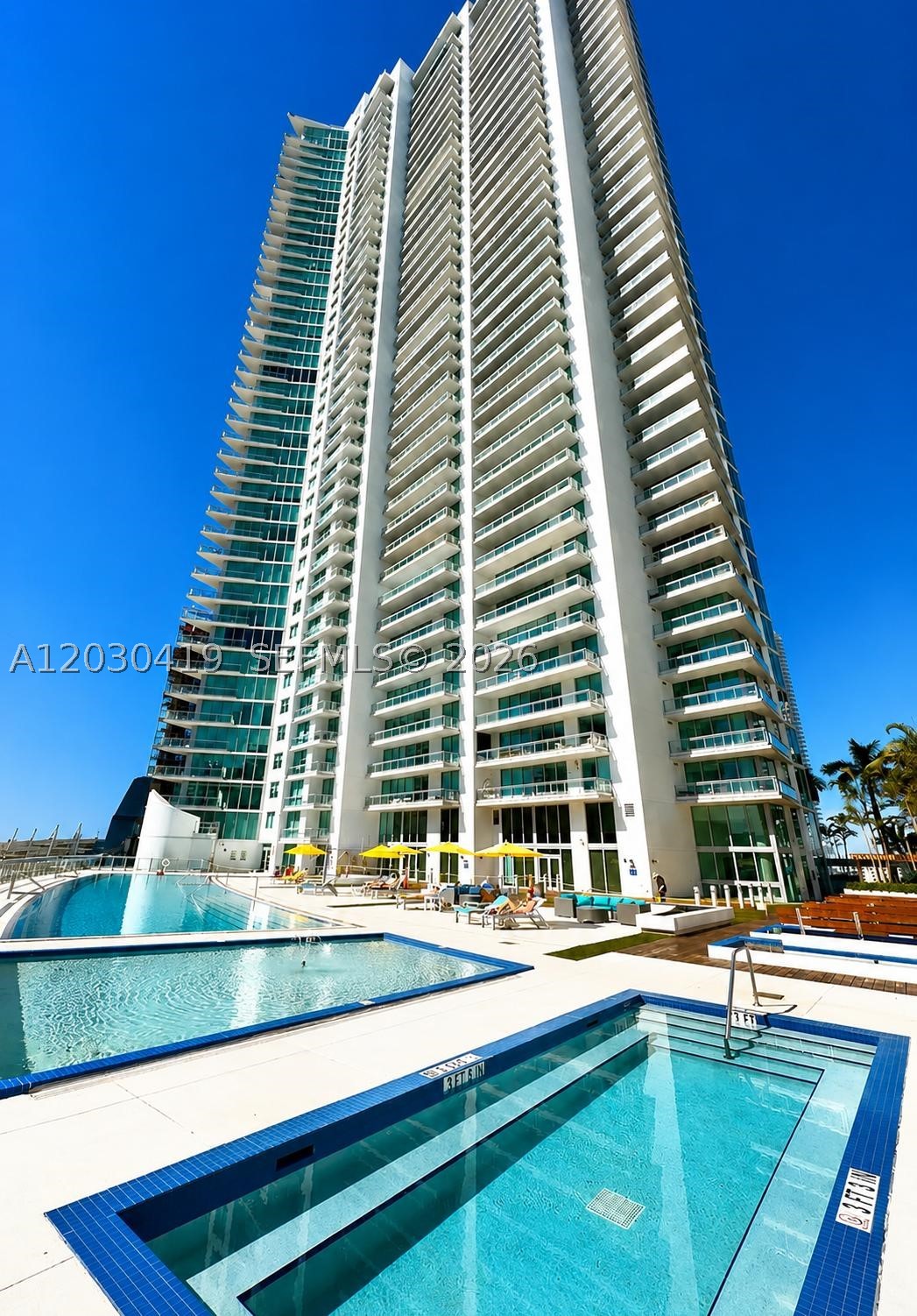 92 SW 3rd St #1508, Miami FL 33130