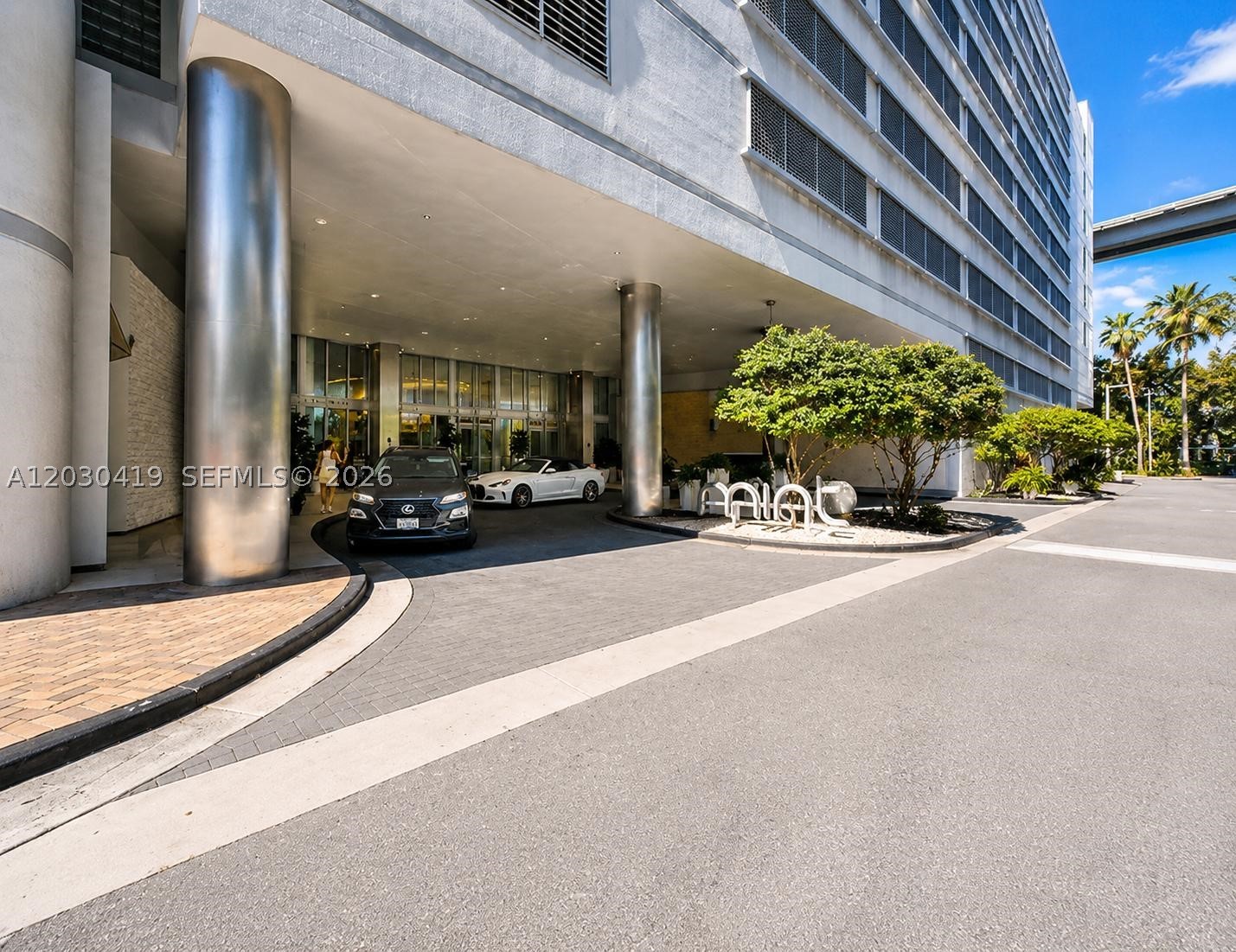 92 SW 3rd St #1508, Miami FL 33130
