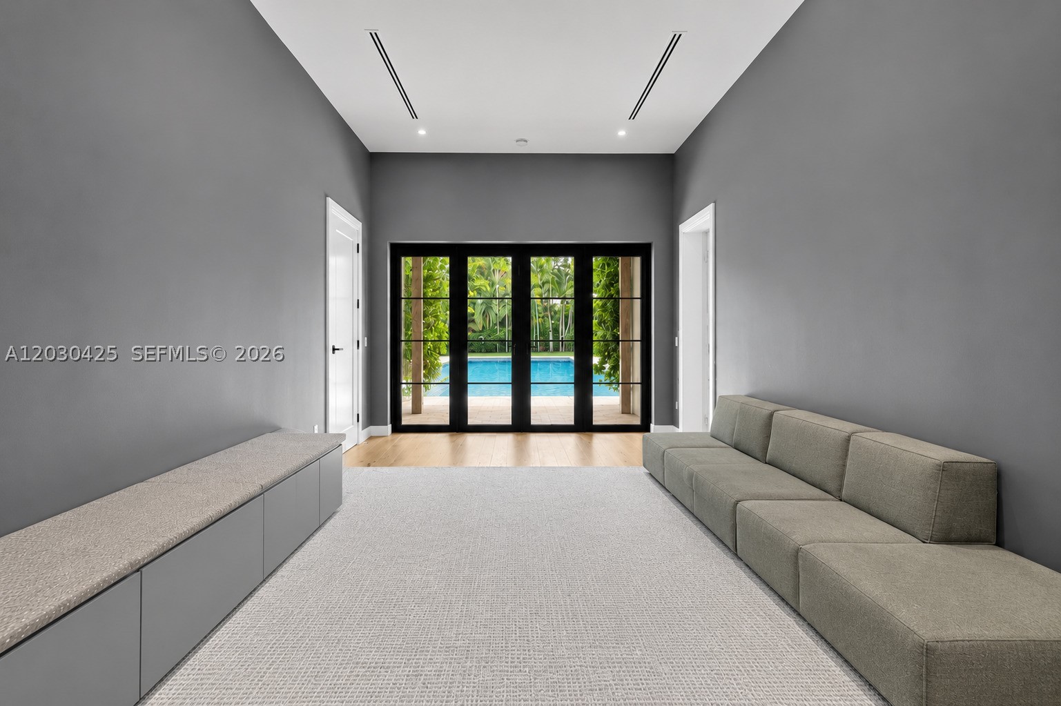 545 San Antonio Ave, Coral Gables FL 33146