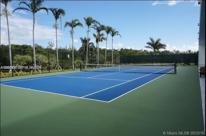 14951 Royal Oaks Ln #1104, North Miami FL 33181