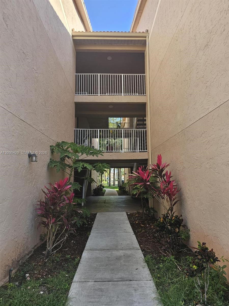 15771 SW 106th Ter #204, Miami FL 33196