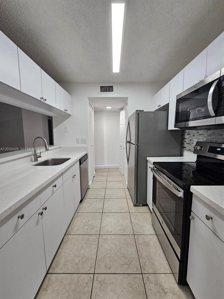 15771 SW 106th Ter #204, Miami FL 33196