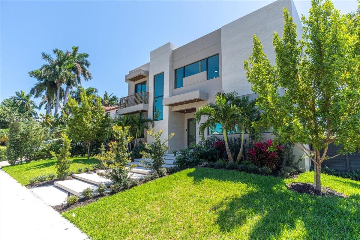1380 Hollywood Blvd, Hollywood FL 33019