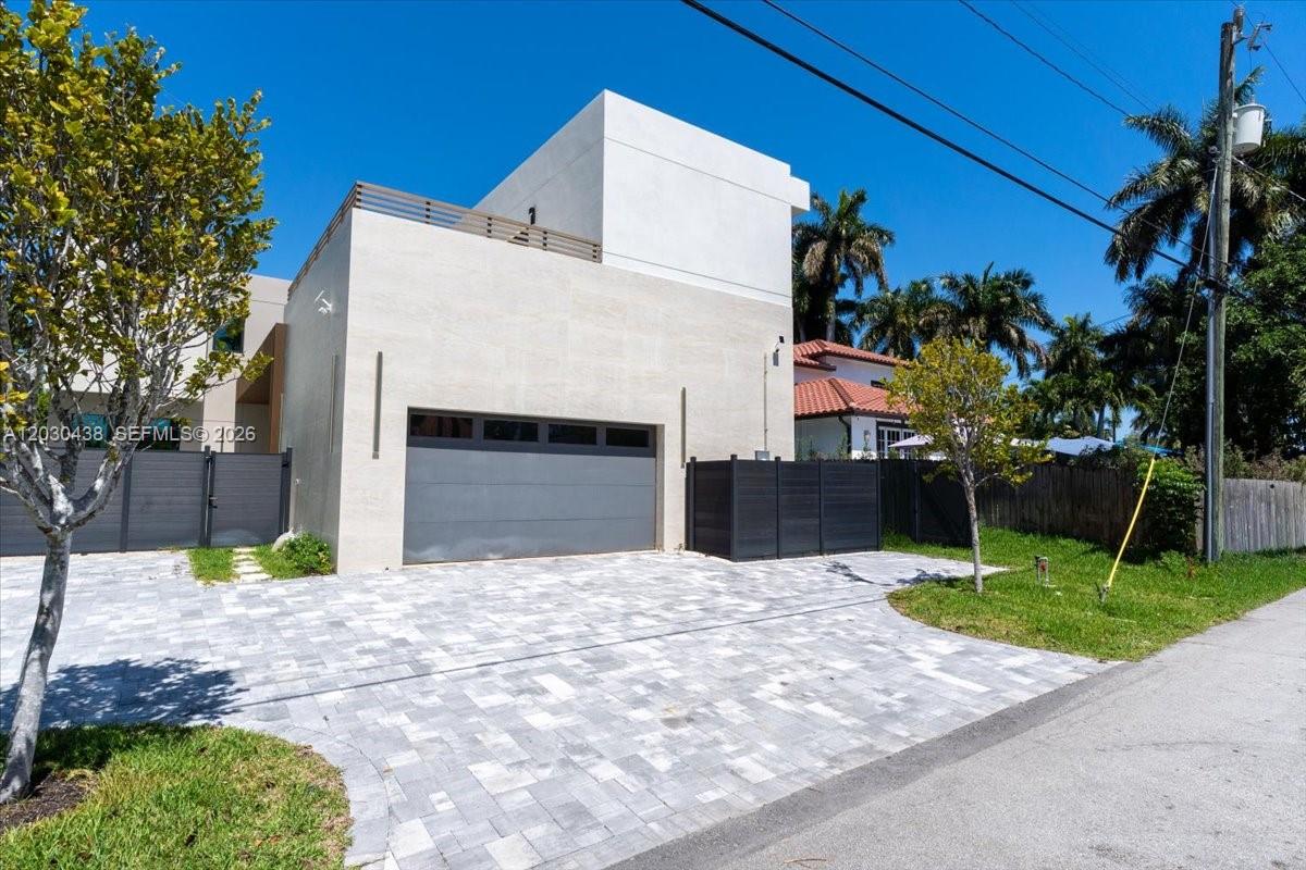 1380 Hollywood Blvd, Hollywood FL 33019