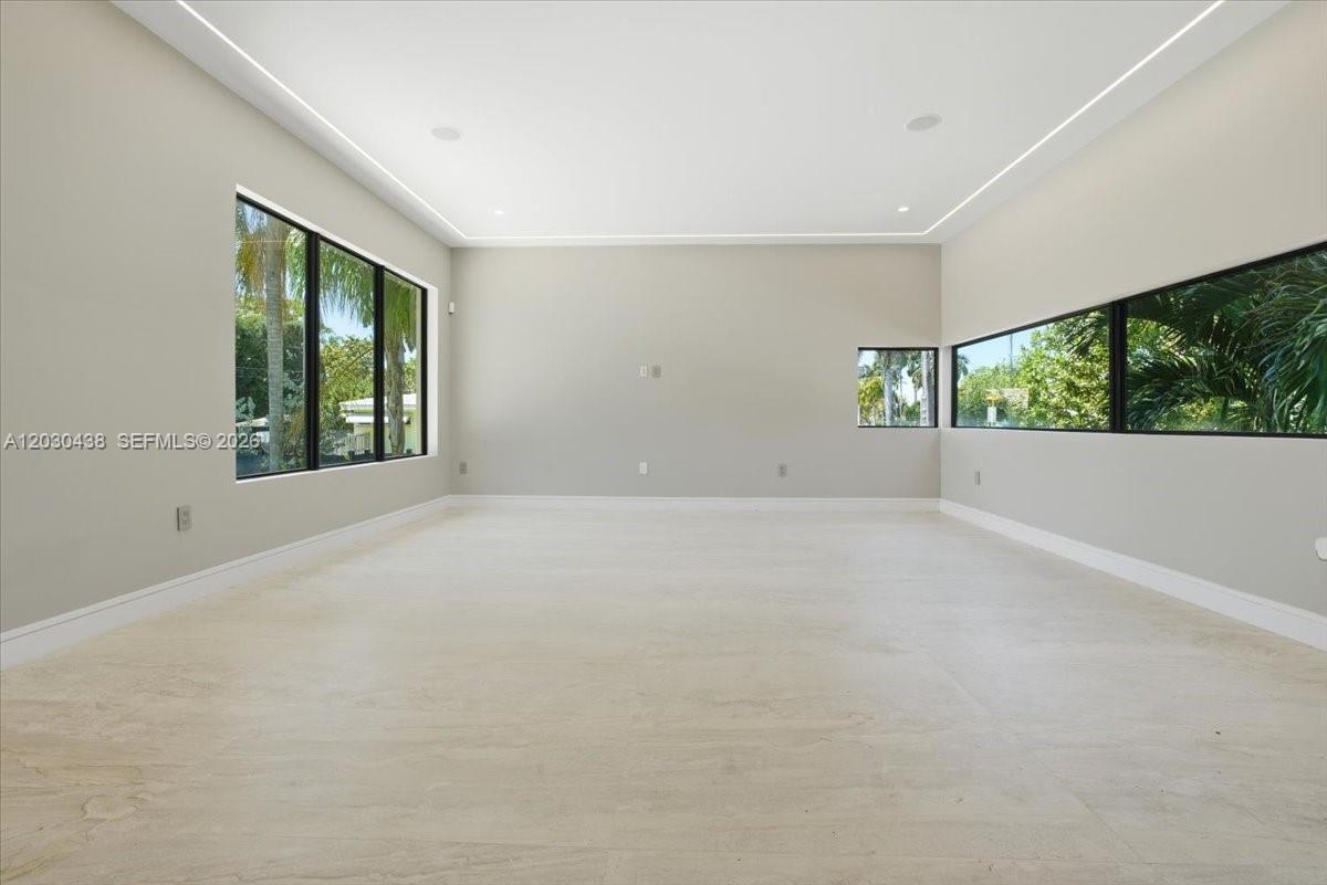 1380 Hollywood Blvd, Hollywood FL 33019