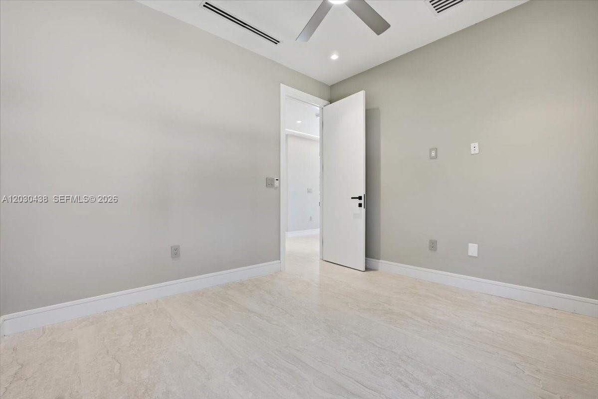 1380 Hollywood Blvd, Hollywood FL 33019