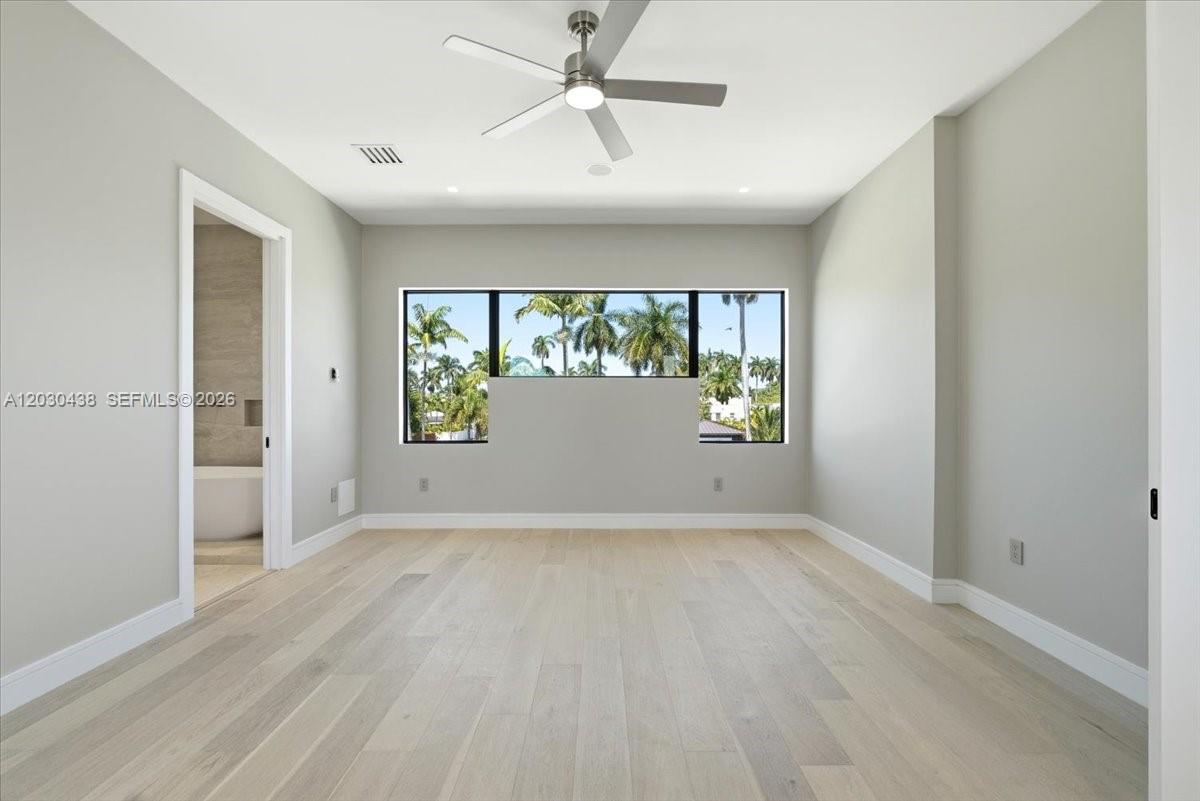 1380 Hollywood Blvd, Hollywood FL 33019