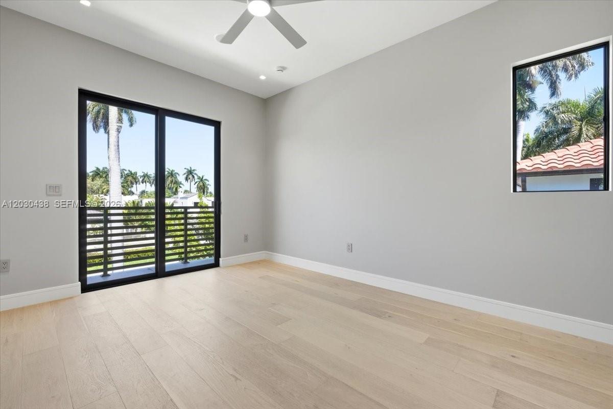 1380 Hollywood Blvd, Hollywood FL 33019