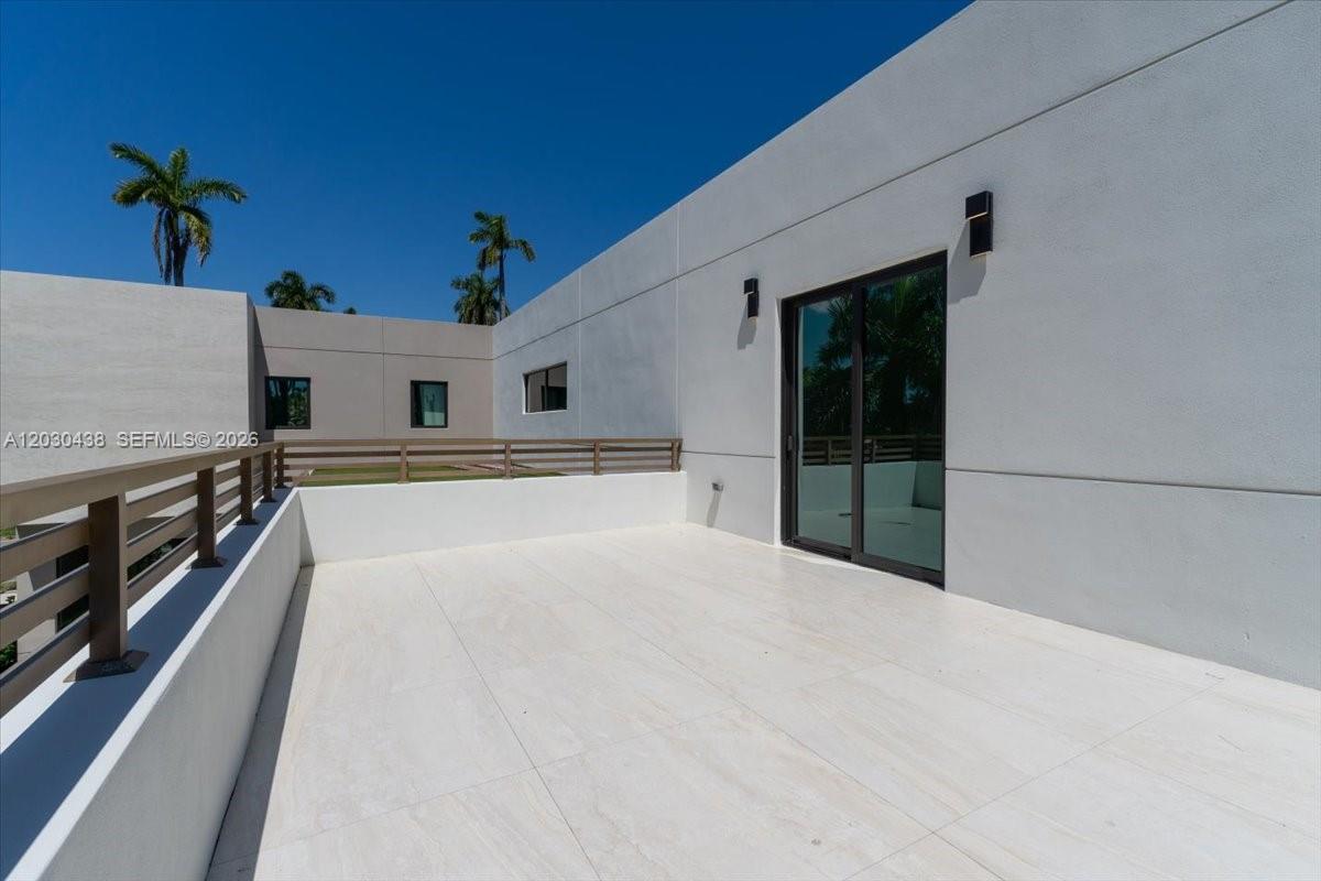 1380 Hollywood Blvd, Hollywood FL 33019