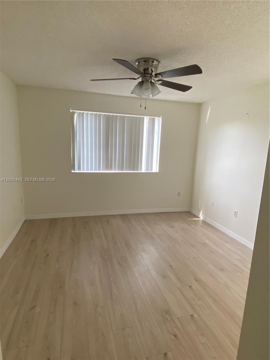 300 N Crestwood Ct N #310, Royal Palm Beach FL 33411