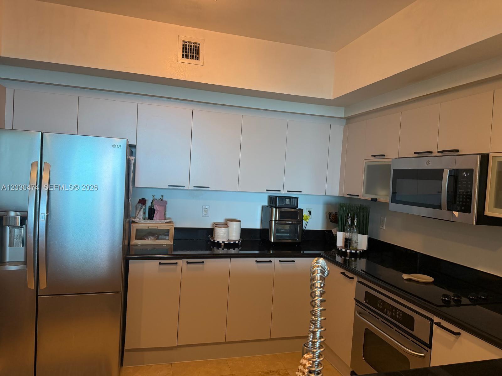 14951 Royal Oaks Ln #2001, Miami FL 33181