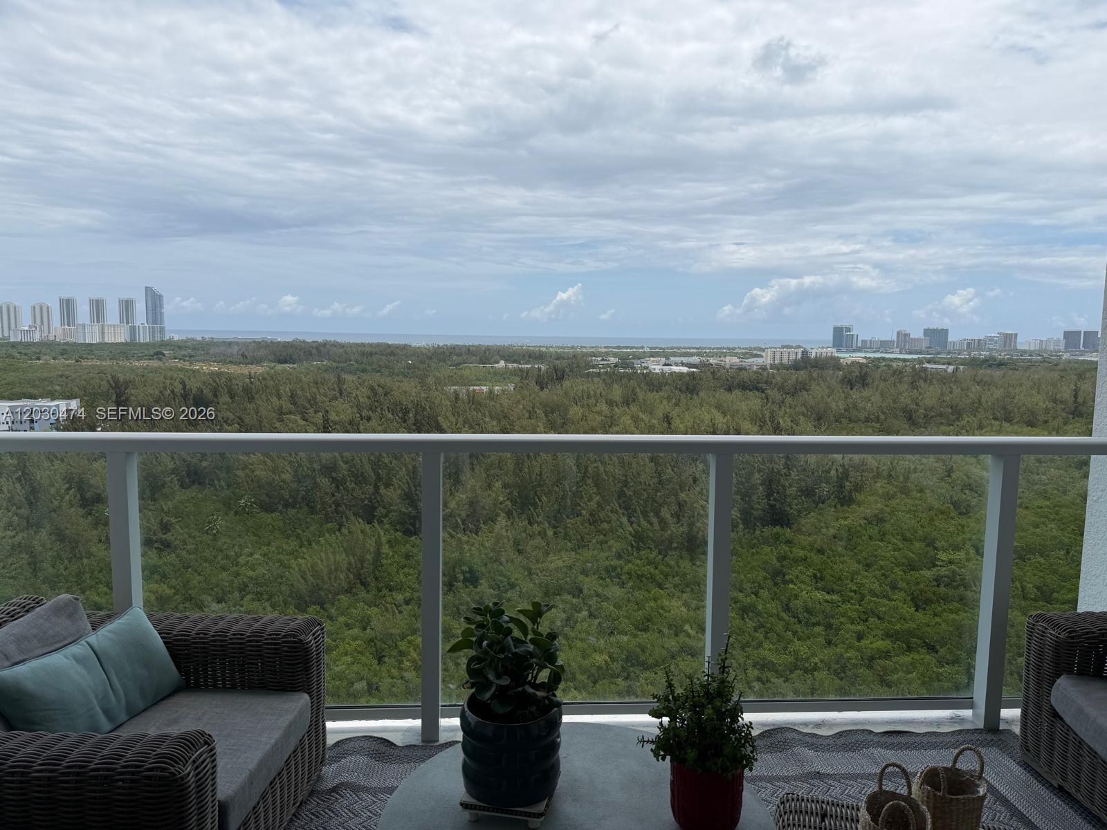 14951 Royal Oaks Ln #2001, Miami FL 33181