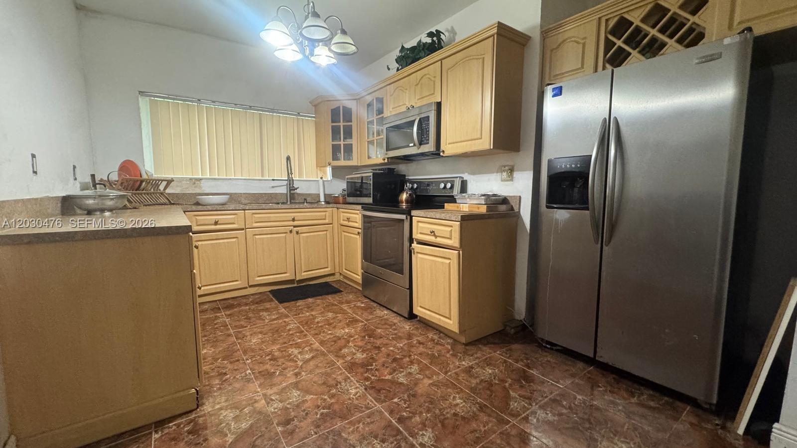 Miami FL 33137 - A12030476