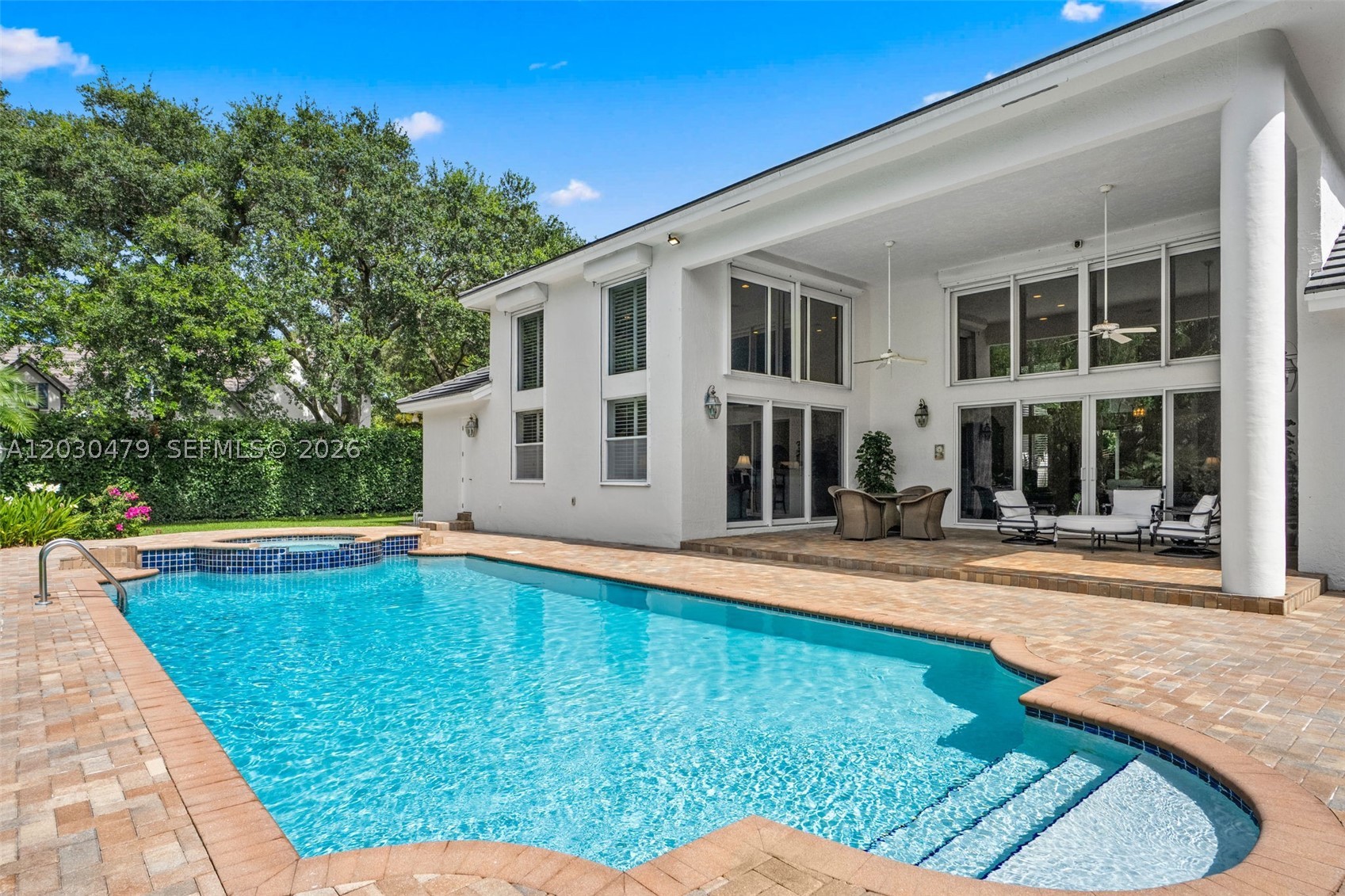 6020 W Suburban Dr, Pinecrest FL 33156