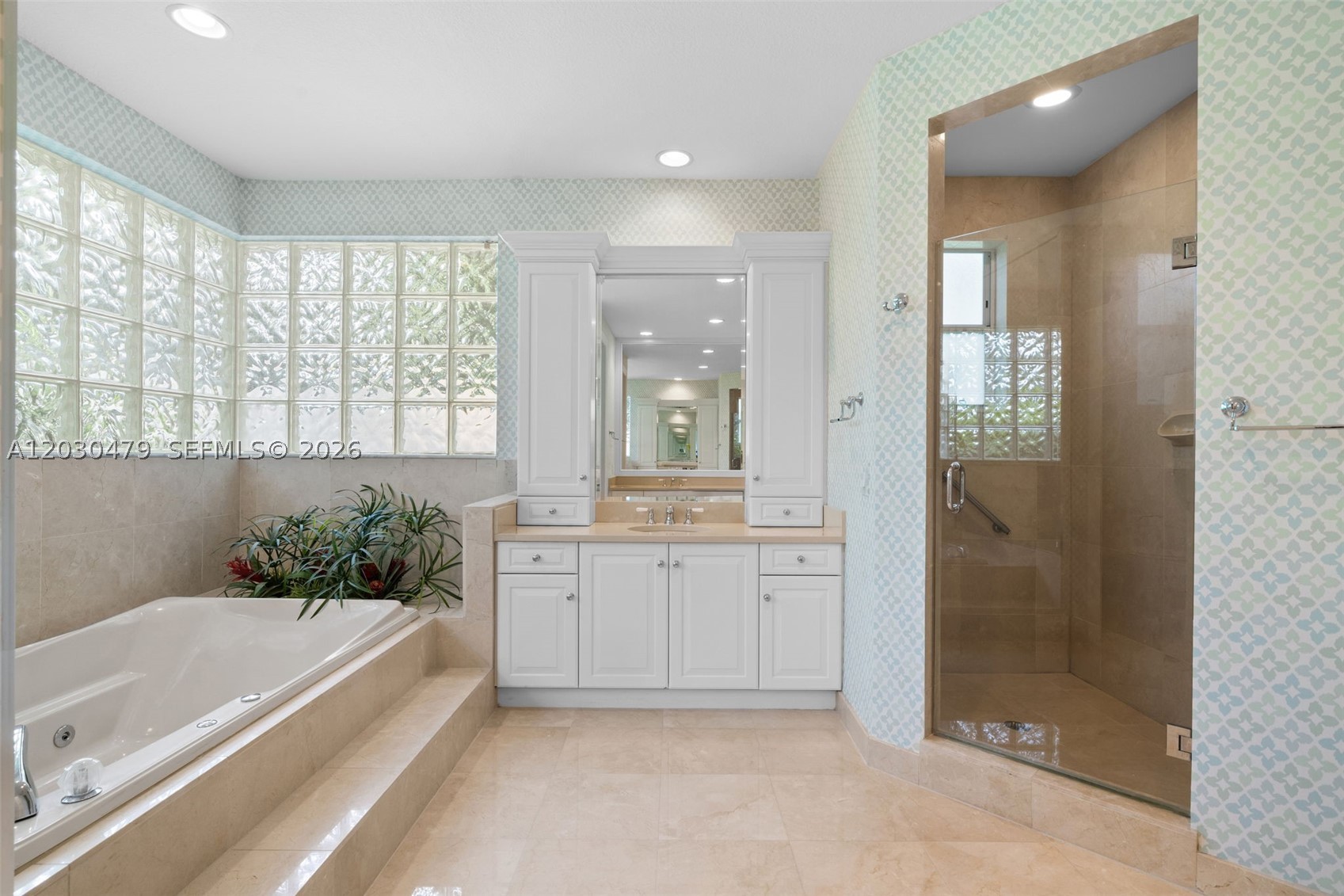 6020 W Suburban Dr, Pinecrest FL 33156