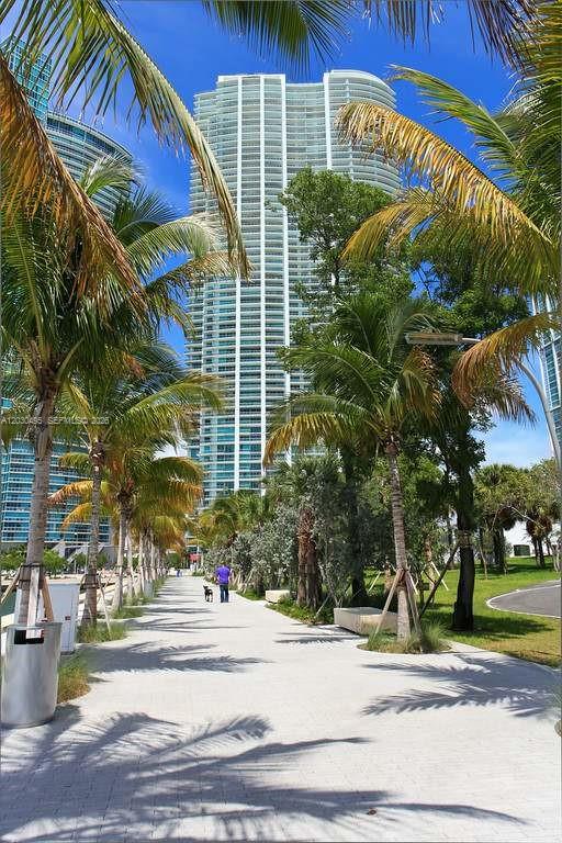 900 Biscayne Blvd #PH6205, Miami FL 33132