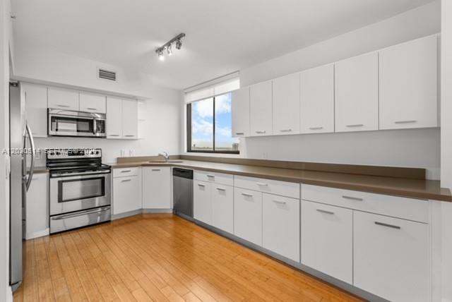 1330 West Ave #2207, Miami Beach FL 33139