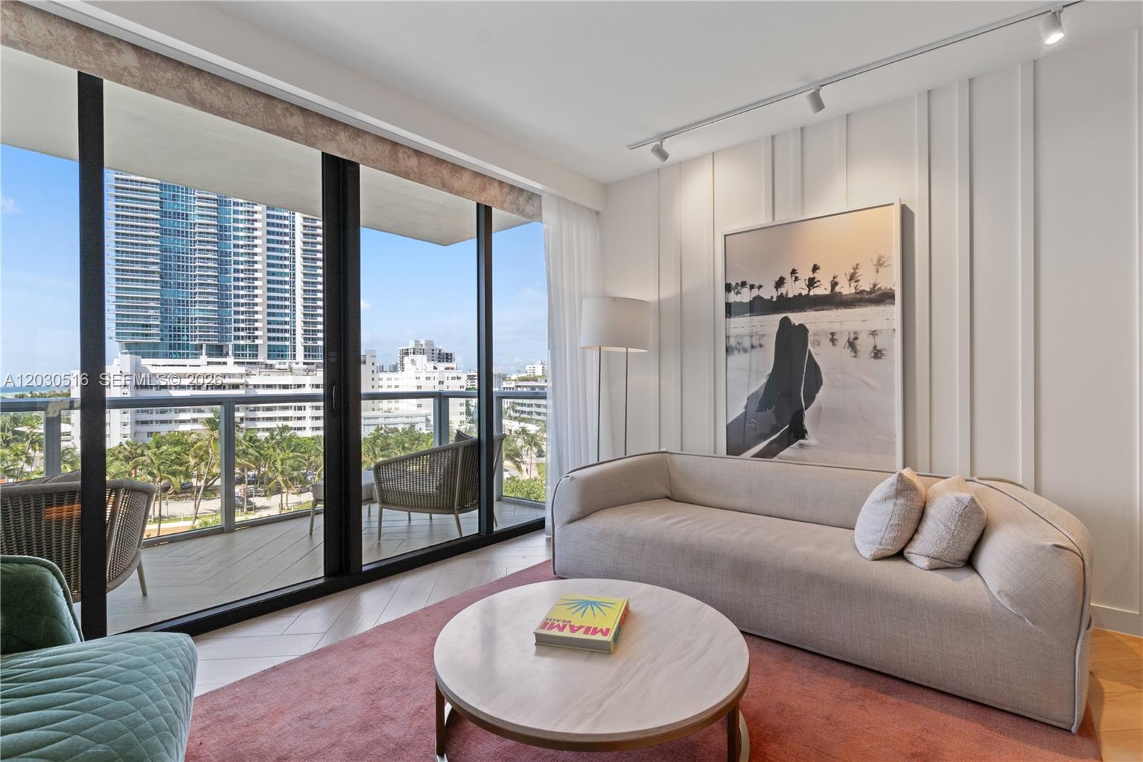 2201 Collins Ave #707, Miami Beach FL 33139