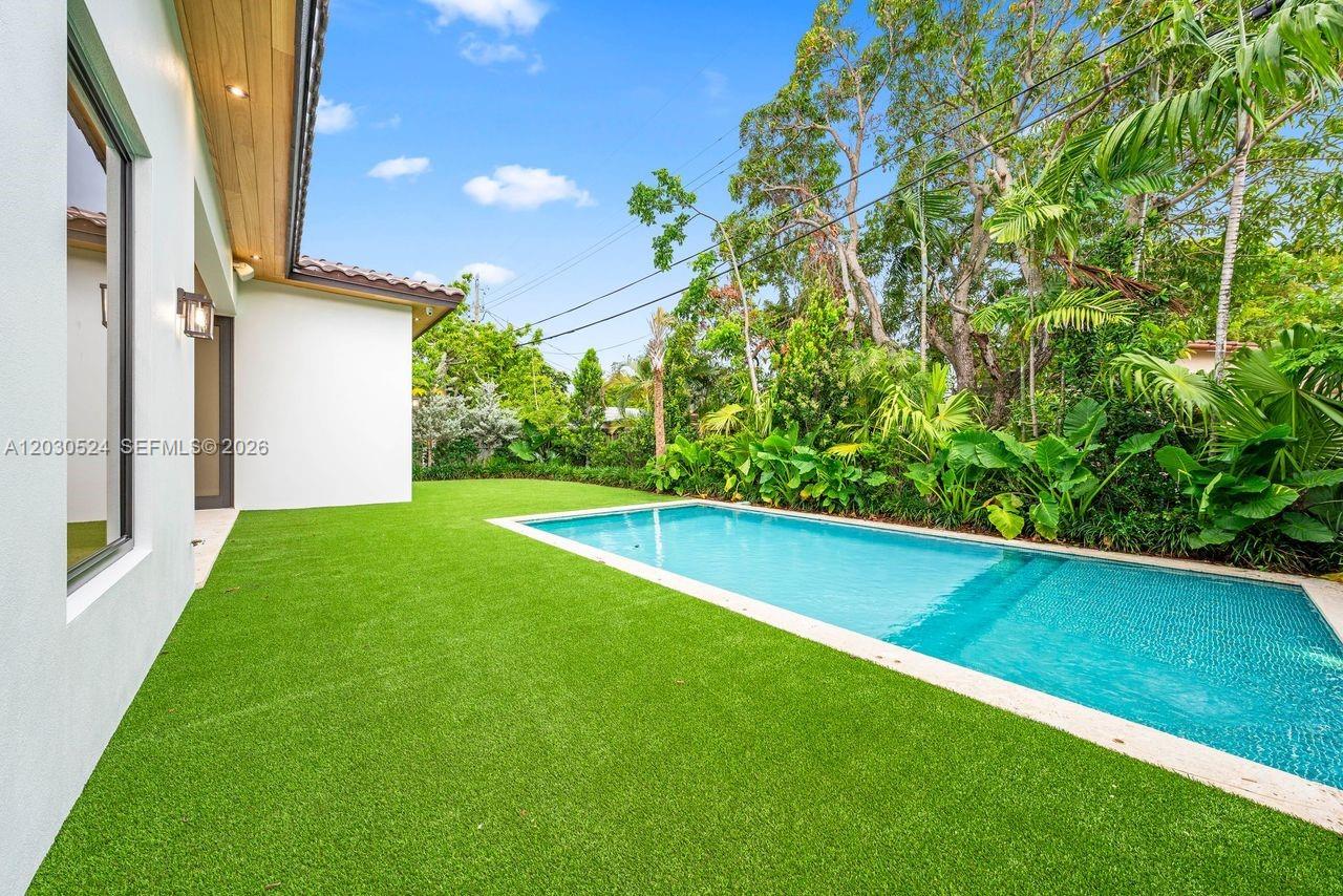 1910 SW 33rd Ave, Miami FL 33145