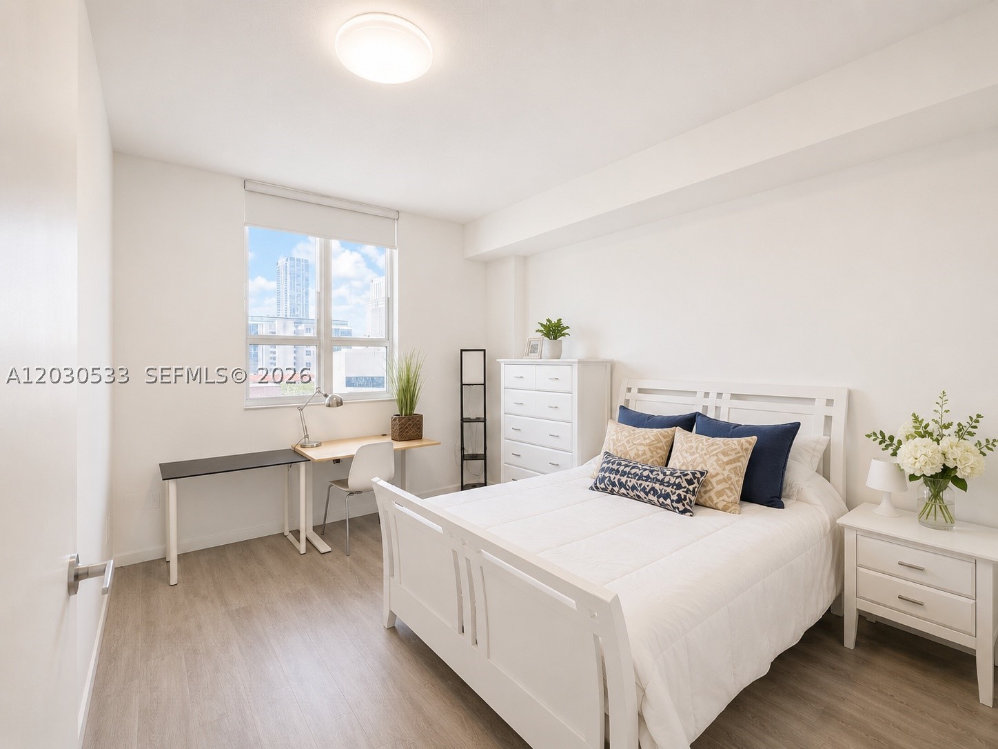 234 NE 3rd St #905, Miami FL 33132