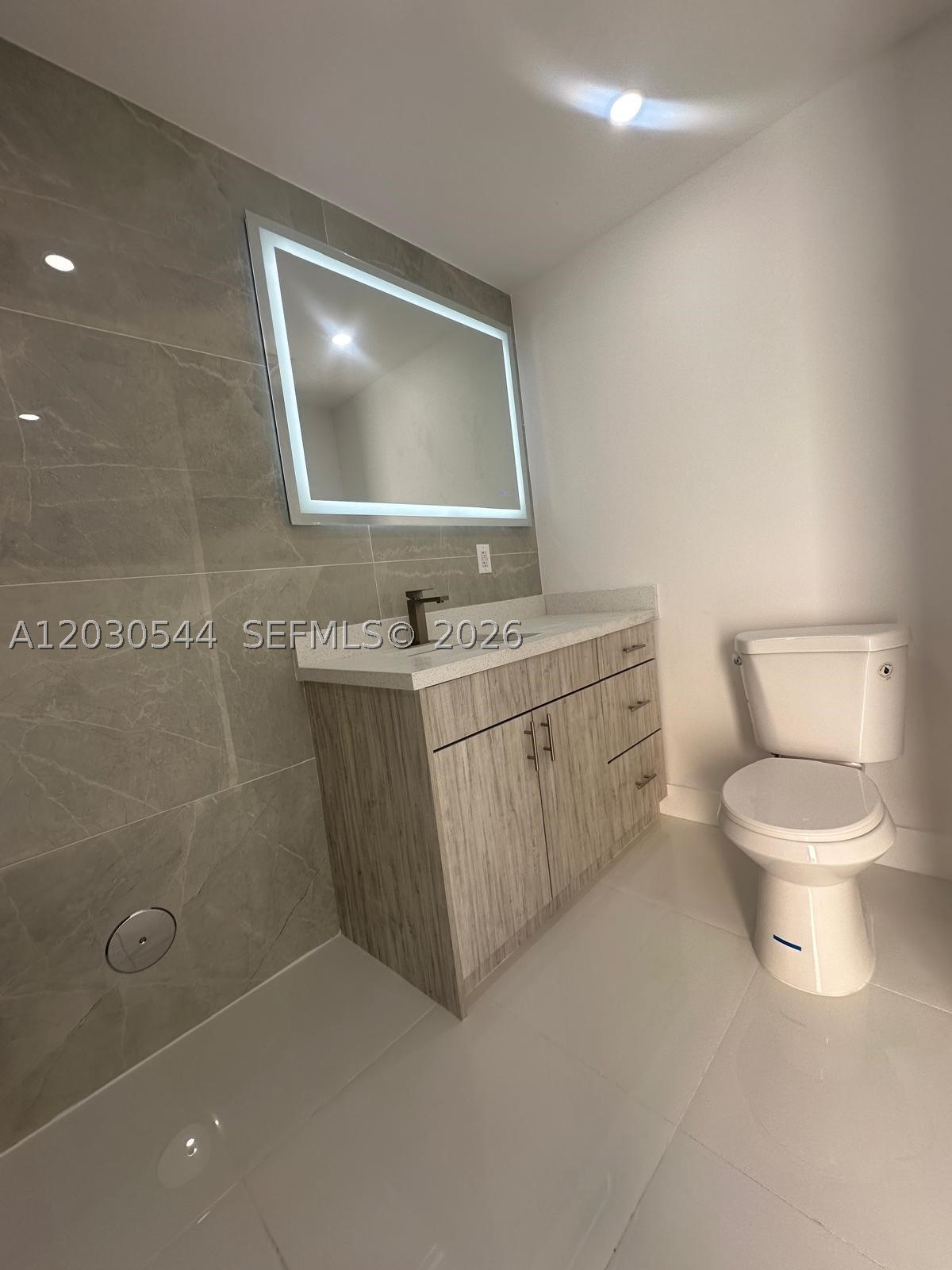 2041 NW 190th Ter, Miami Gardens FL 33056