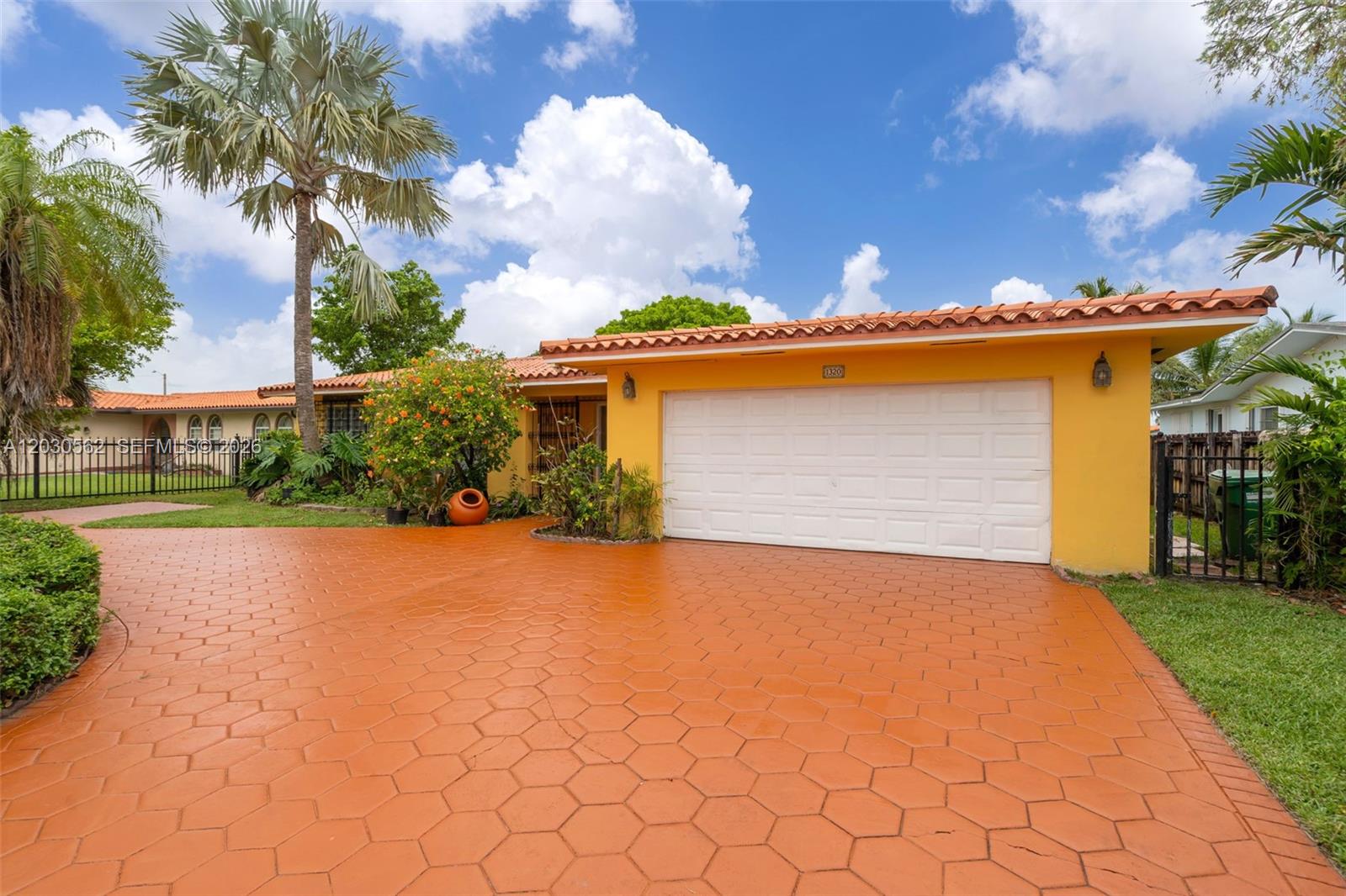 1320 SW 84th Ave, Miami FL 33144