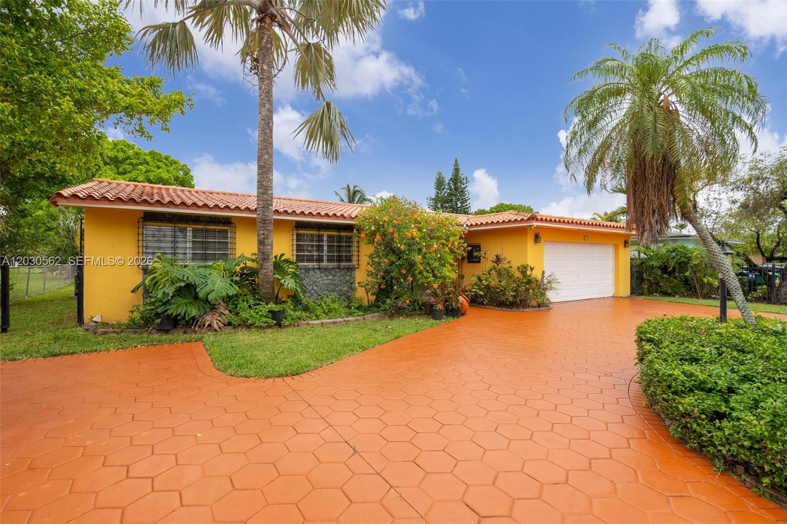 1320 SW 84th Ave, Miami FL 33144