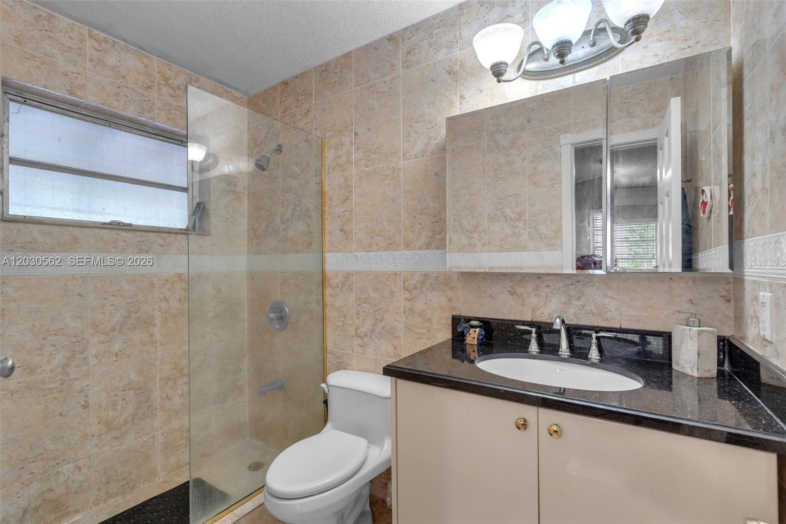 1320 SW 84th Ave, Miami FL 33144