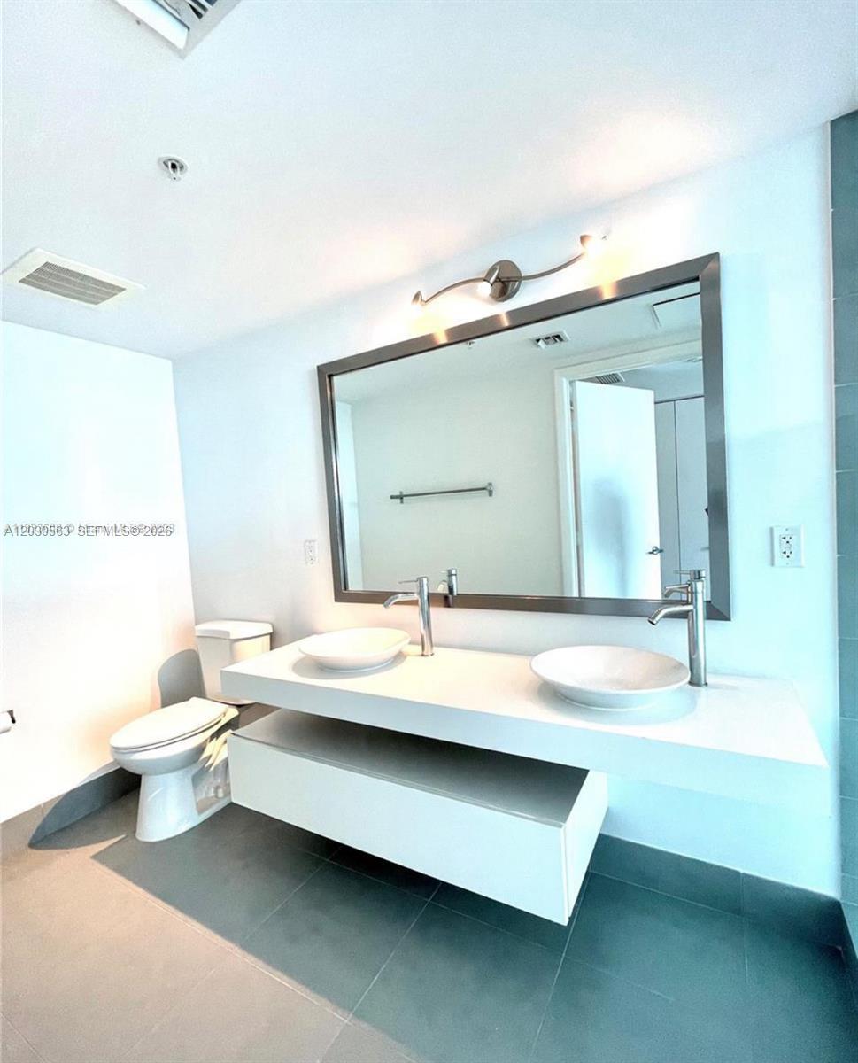 92 SW 3rd St #4111, Miami FL 33130