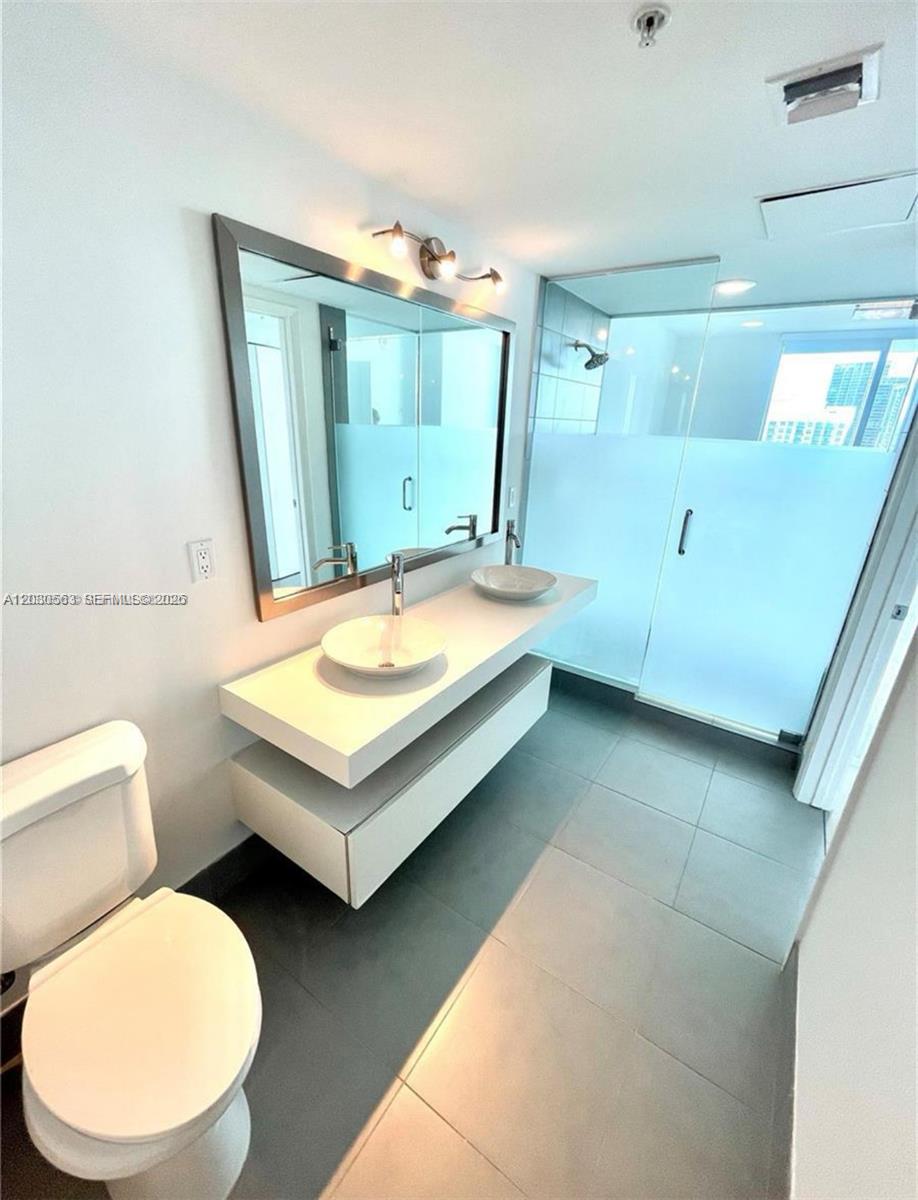 92 SW 3rd St #4111, Miami FL 33130