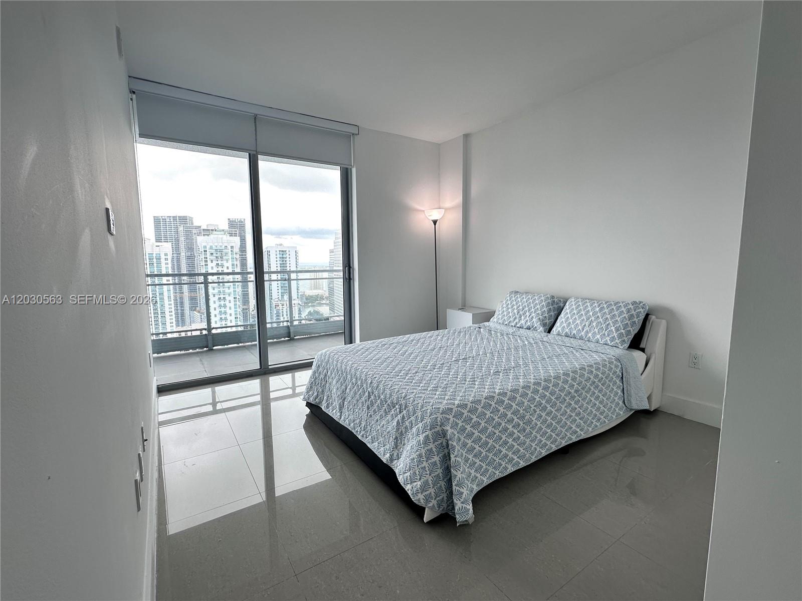 92 SW 3rd St #4111, Miami FL 33130