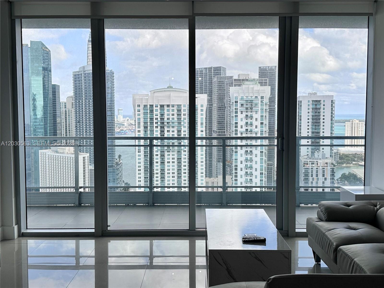 92 SW 3rd St #4111, Miami FL 33130