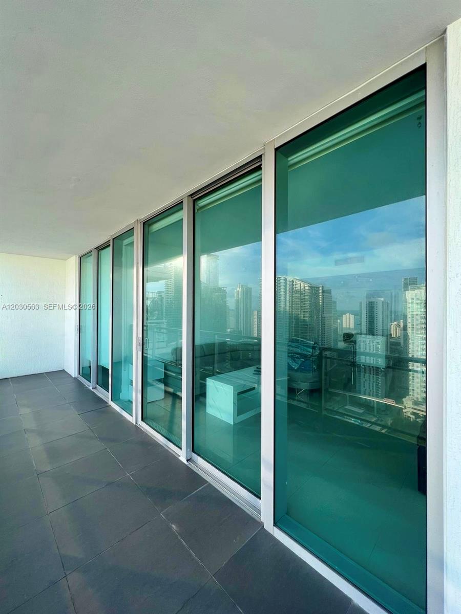 92 SW 3rd St #4111, Miami FL 33130
