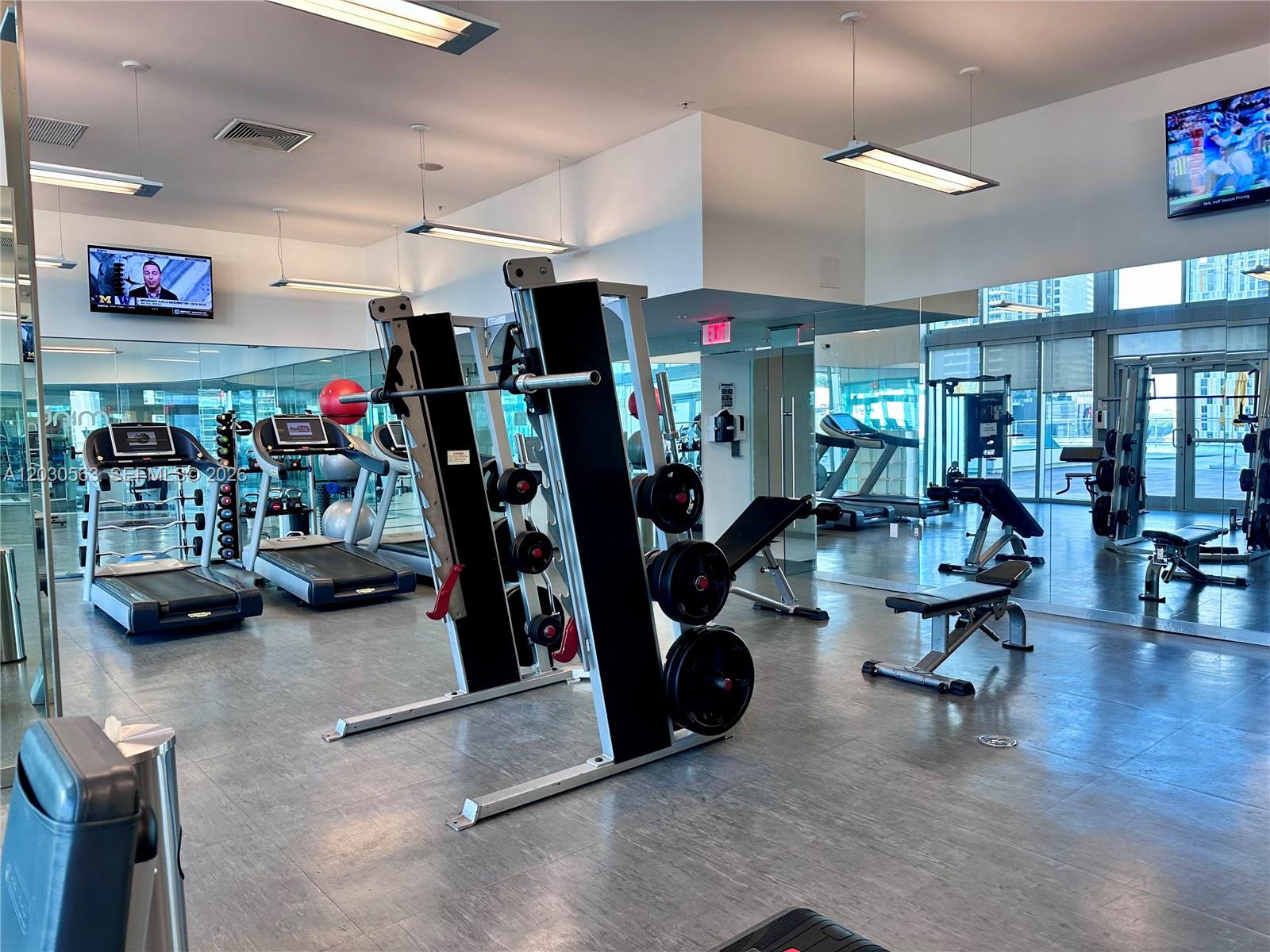 92 SW 3rd St #4111, Miami FL 33130